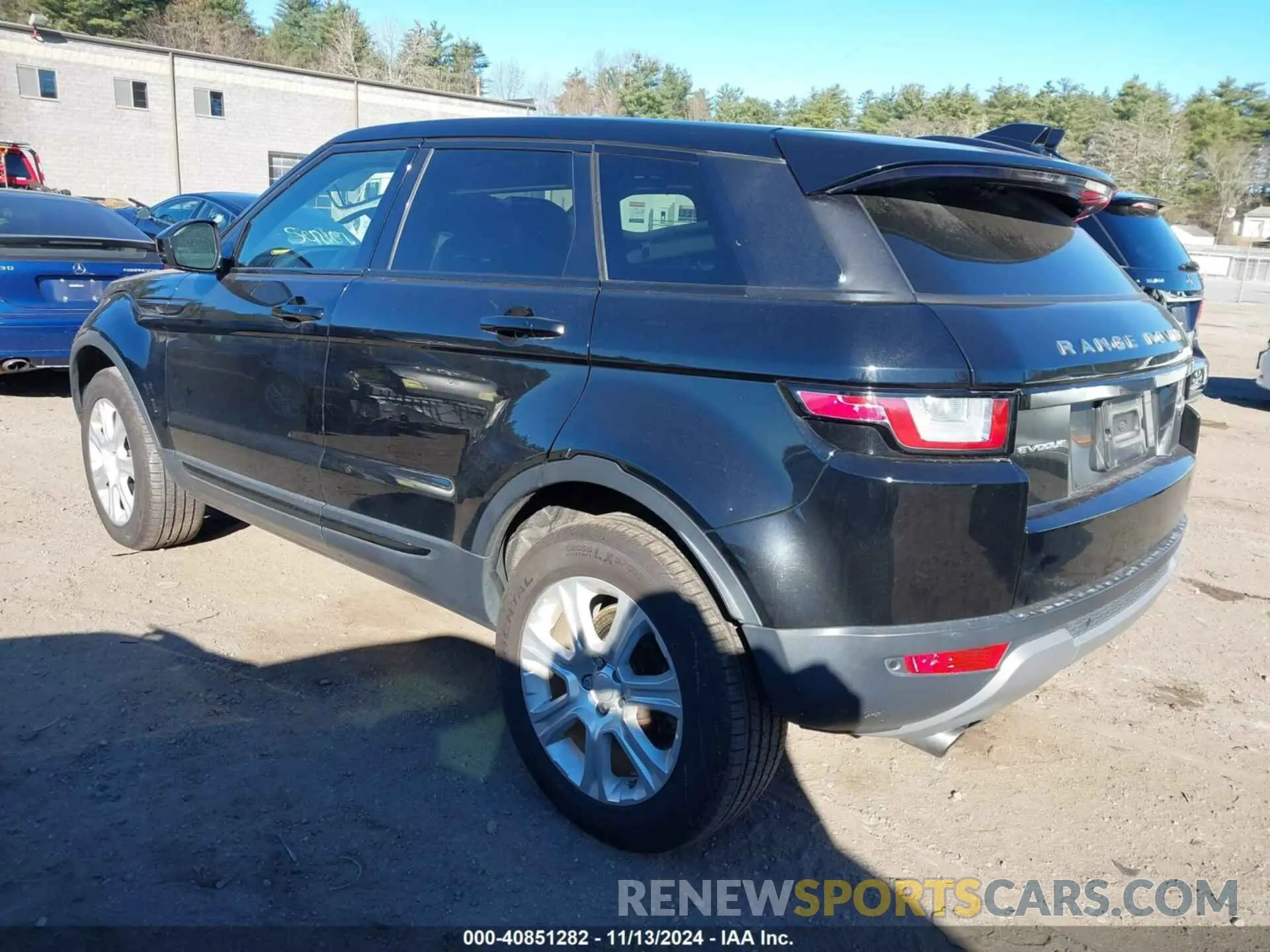 3 Photograph of a damaged car SALVP2RX5KH332686 LAND ROVER RANGE ROVER EVOQUE 2019