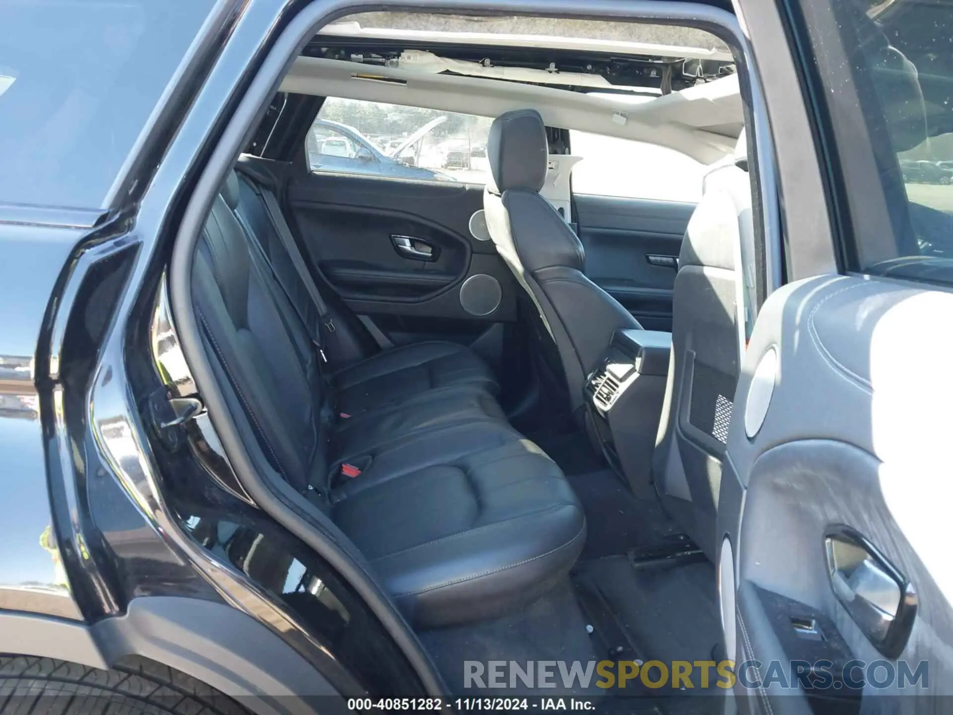 8 Photograph of a damaged car SALVP2RX5KH332686 LAND ROVER RANGE ROVER EVOQUE 2019