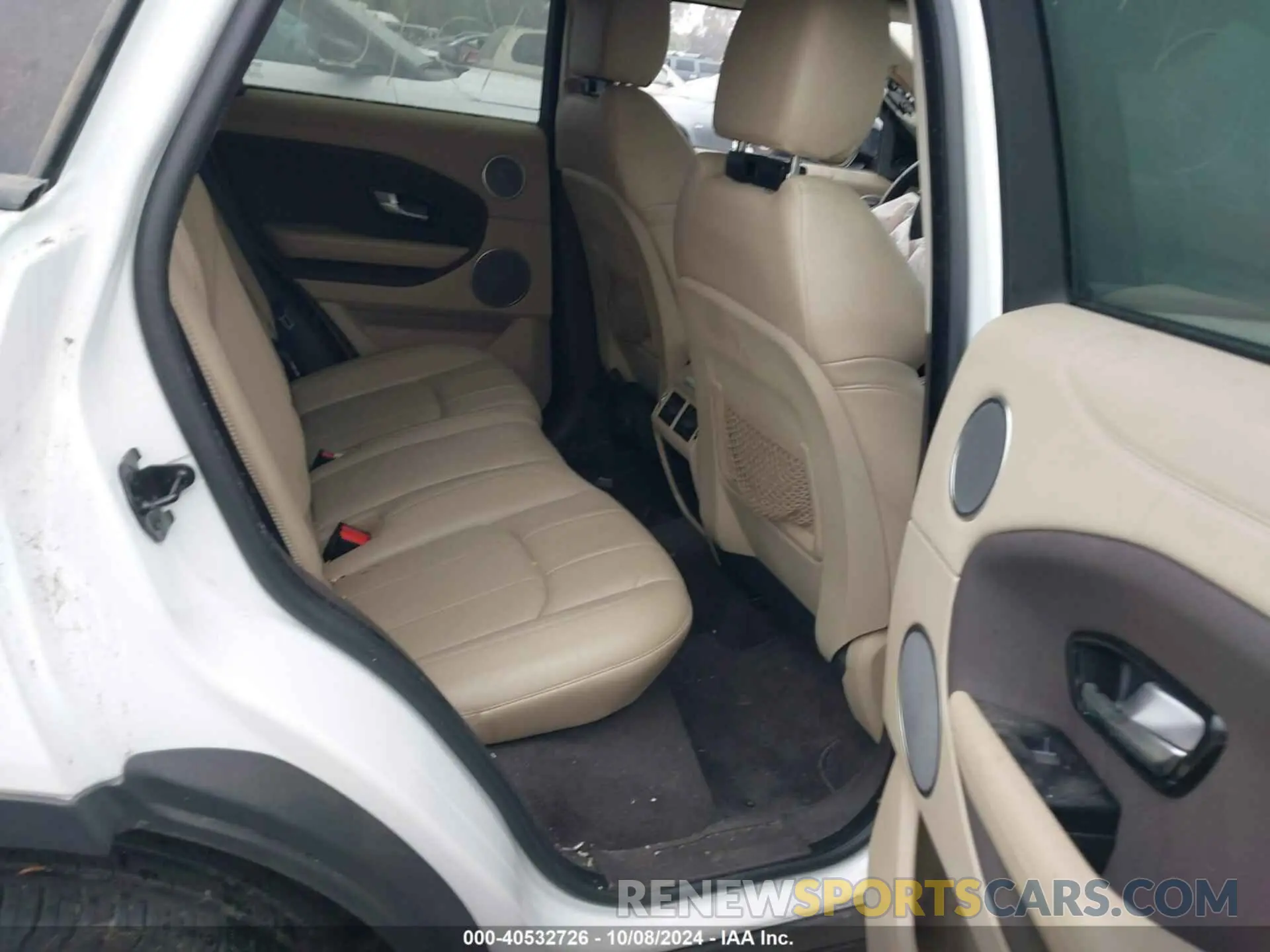 8 Photograph of a damaged car SALVP2RX6KH348993 LAND ROVER RANGE ROVER EVOQUE 2019
