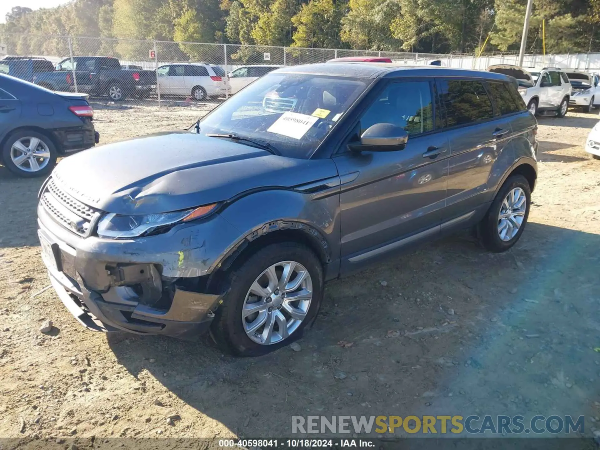 2 Фотография поврежденного автомобиля SALVP2RX7KH342121 LAND ROVER RANGE ROVER EVOQUE 2019