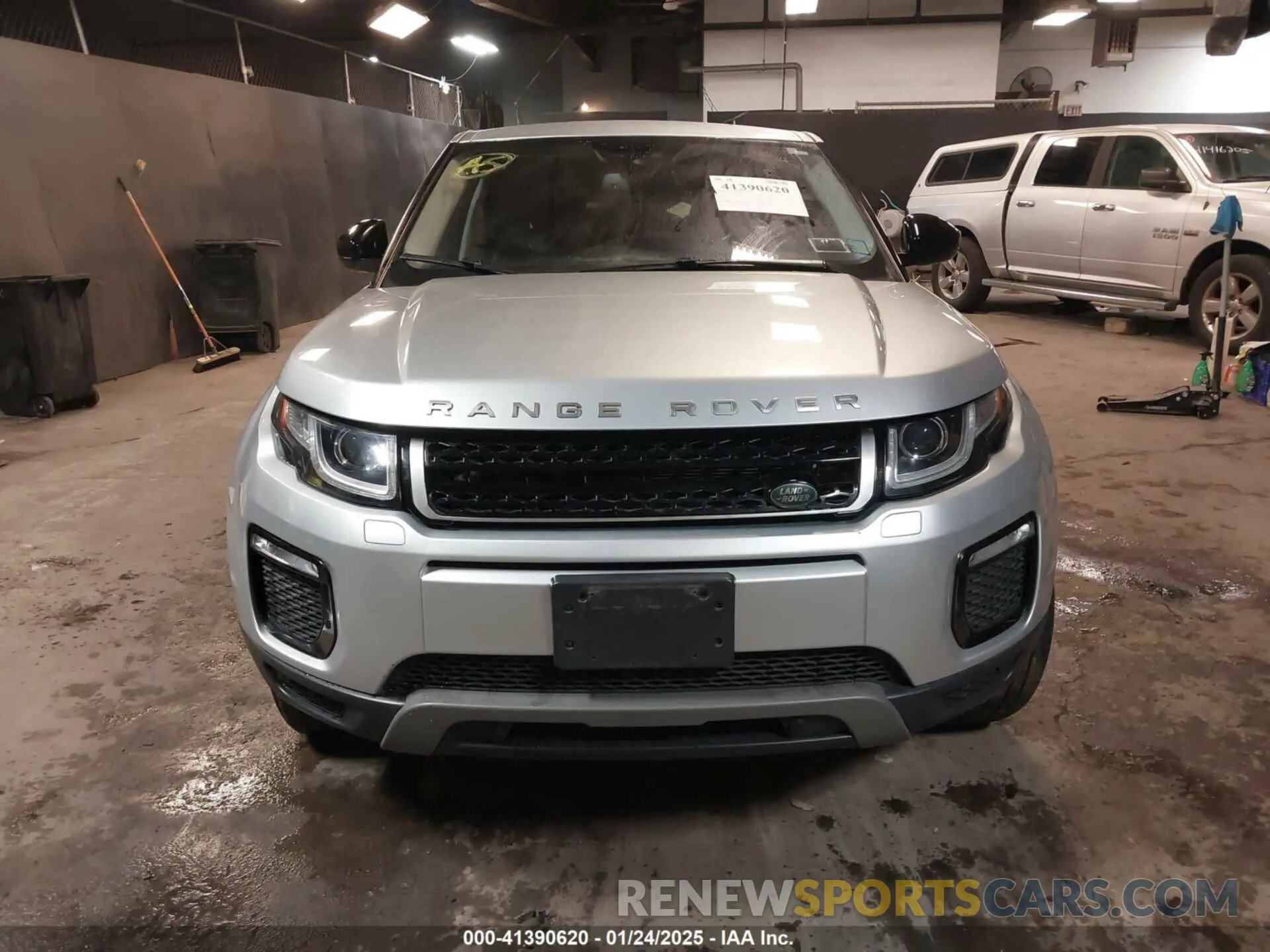 12 Photograph of a damaged car SALVP2RX9KH348356 LAND ROVER RANGE ROVER EVOQUE 2019