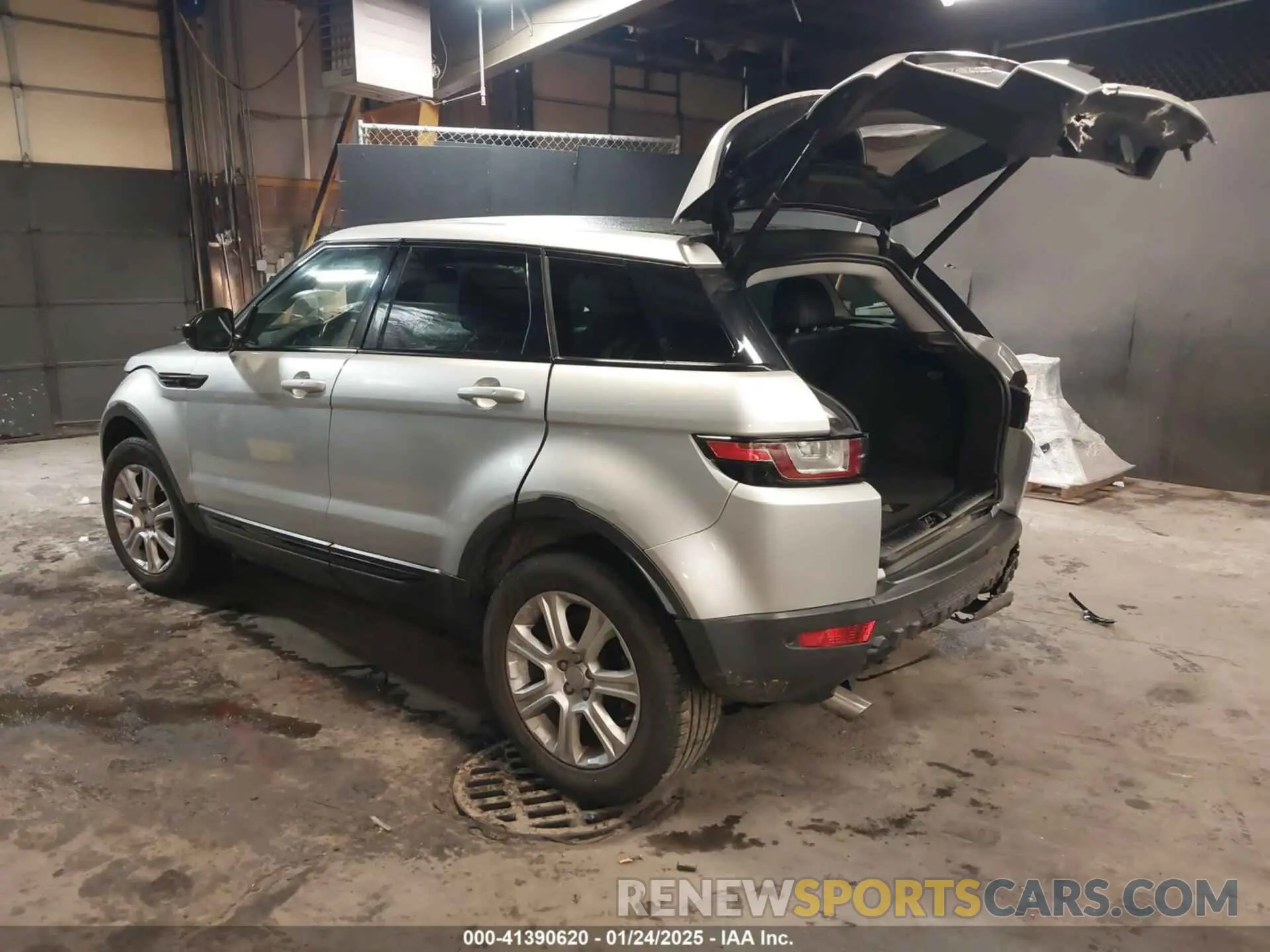 3 Photograph of a damaged car SALVP2RX9KH348356 LAND ROVER RANGE ROVER EVOQUE 2019