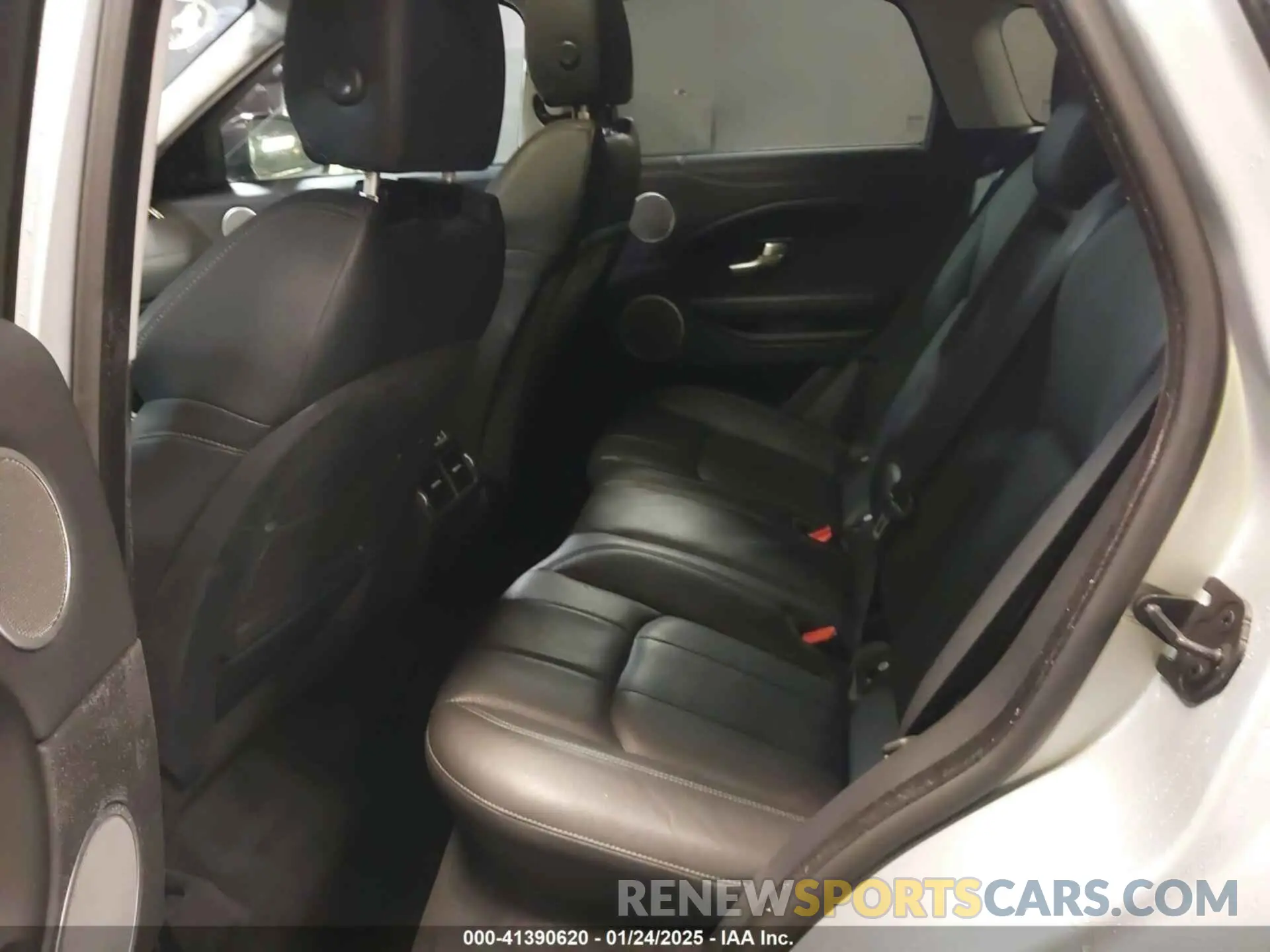 8 Photograph of a damaged car SALVP2RX9KH348356 LAND ROVER RANGE ROVER EVOQUE 2019