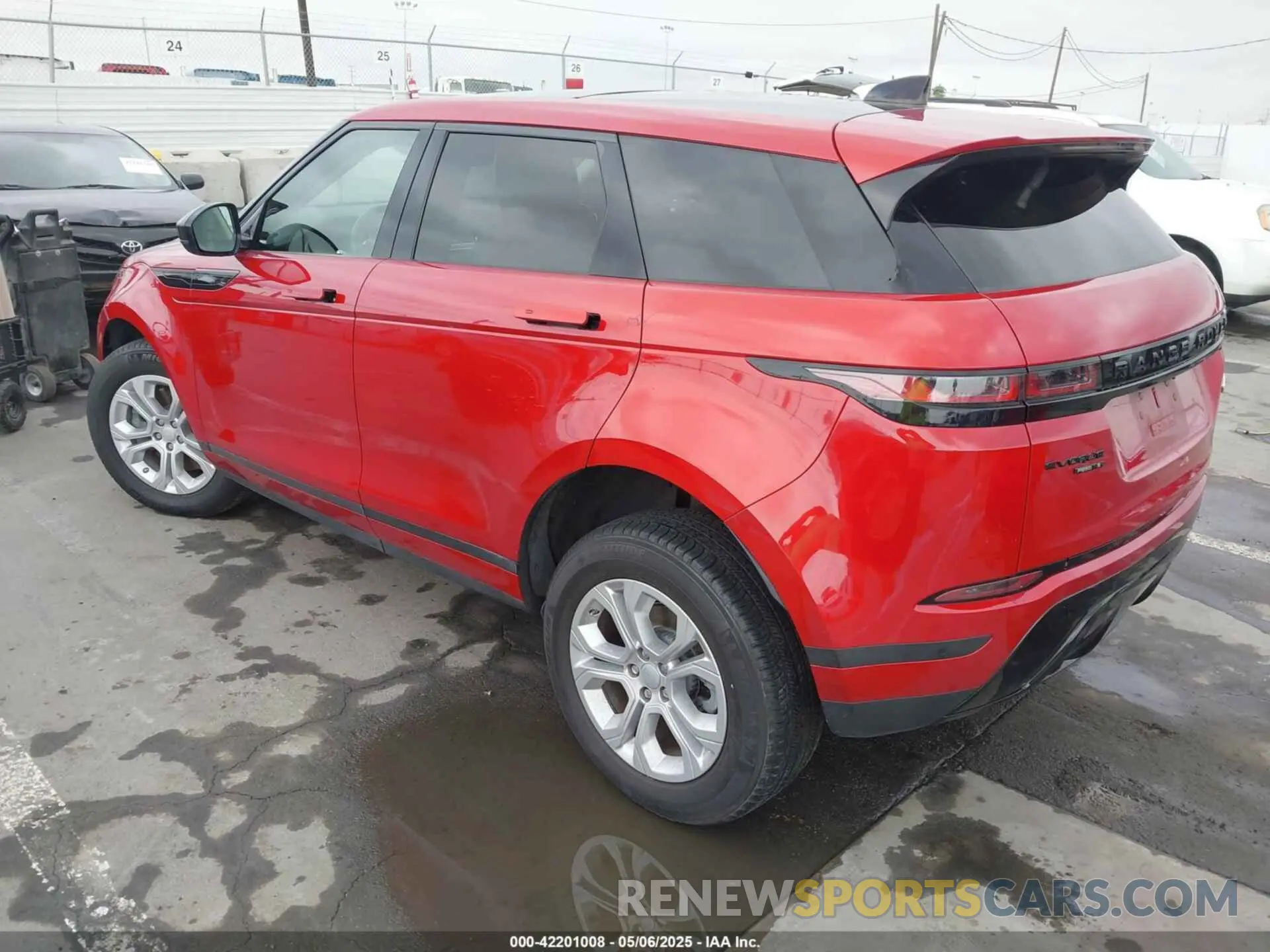 3 Photograph of a damaged car SALZJ2FX3LH117235 LAND ROVER RANGE ROVER EVOQUE 2020
