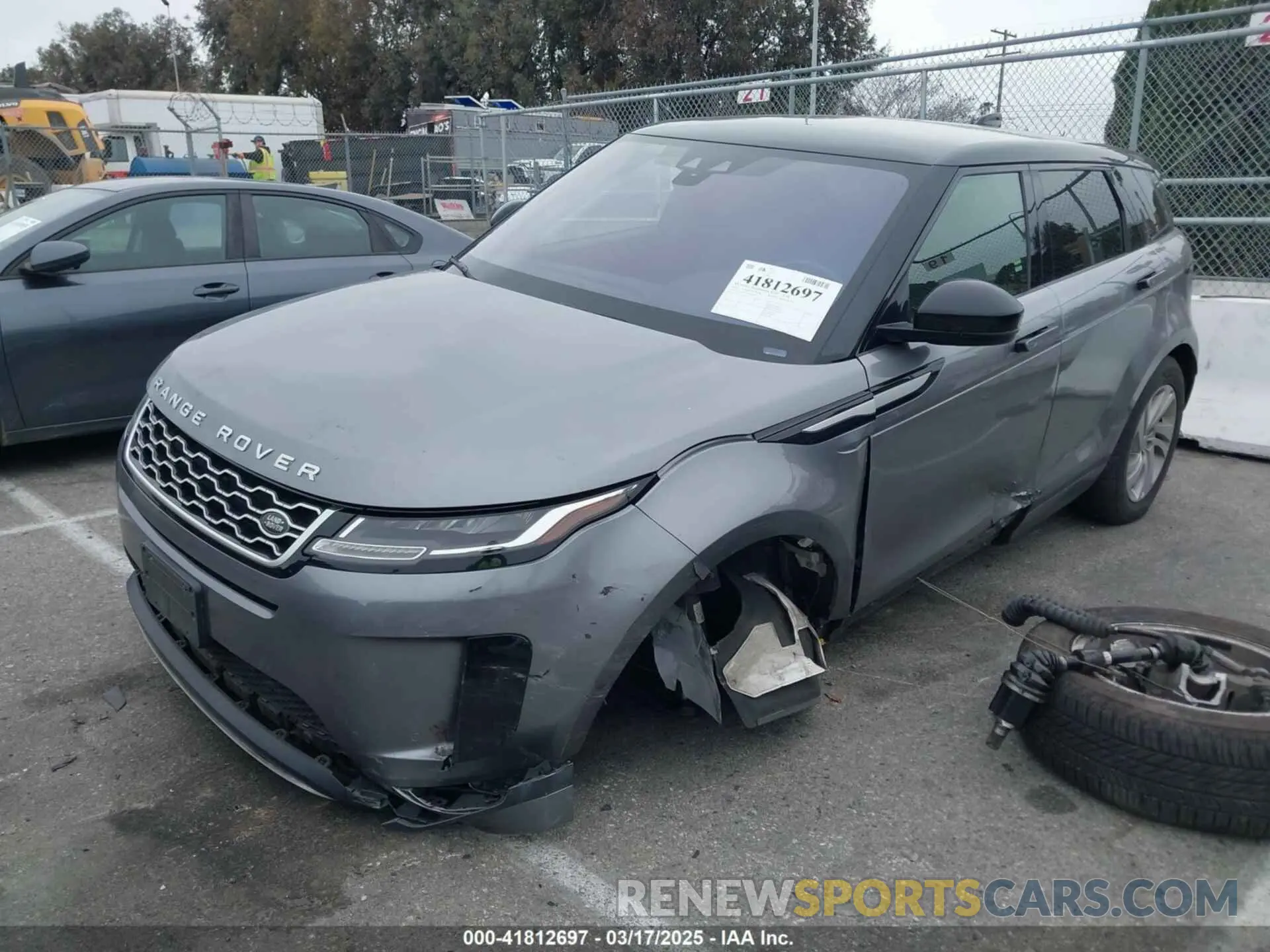 2 Photograph of a damaged car SALZJ2FX5LH068877 LAND ROVER RANGE ROVER EVOQUE 2020
