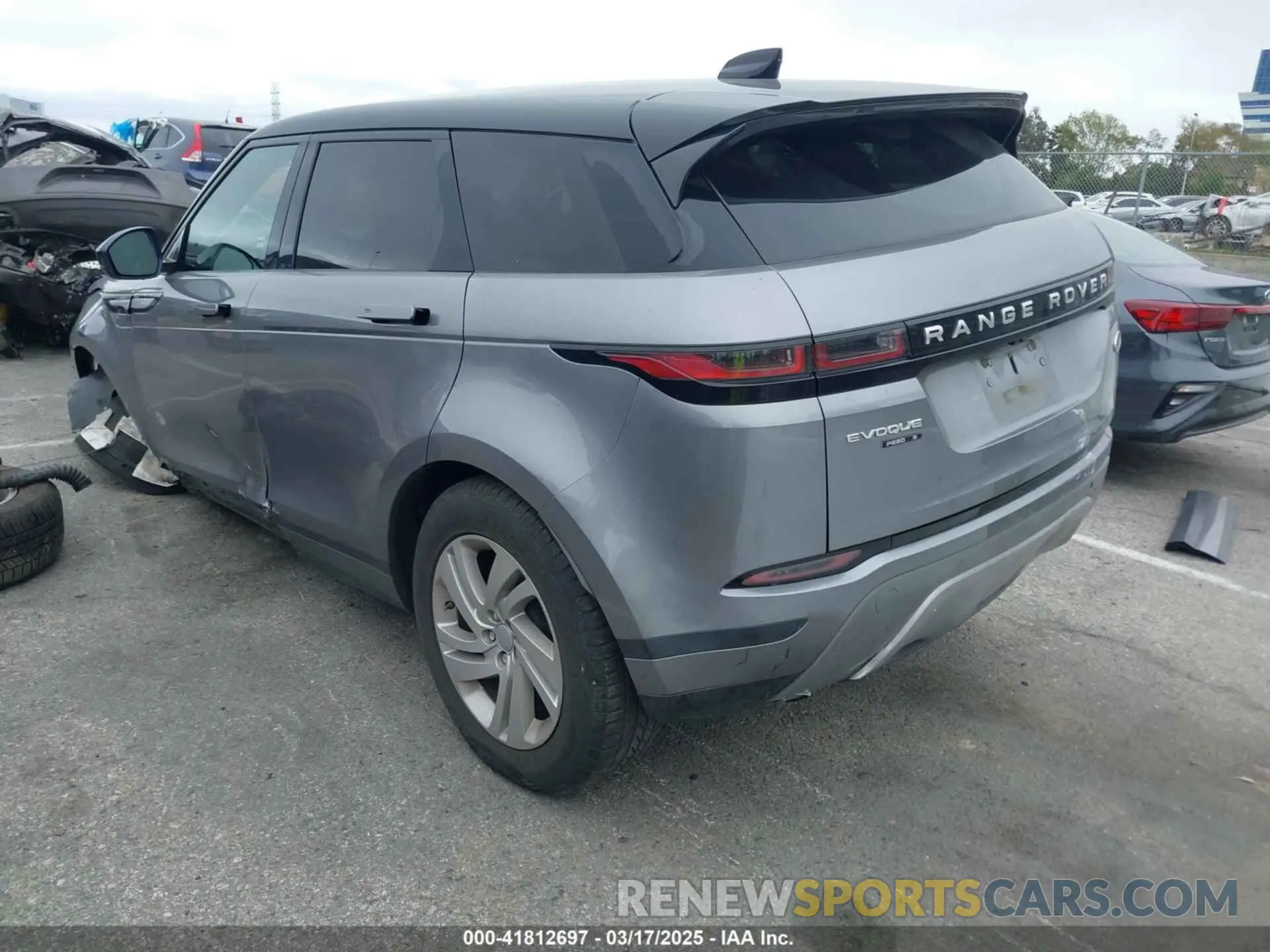 3 Photograph of a damaged car SALZJ2FX5LH068877 LAND ROVER RANGE ROVER EVOQUE 2020