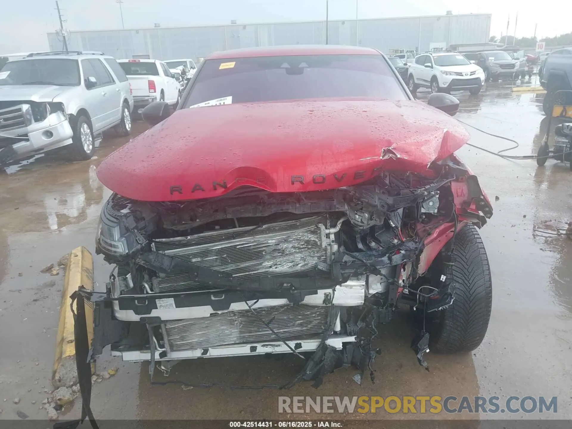 12 Photograph of a damaged car SALZJ2FX6LH018148 LAND ROVER RANGE ROVER EVOQUE 2020