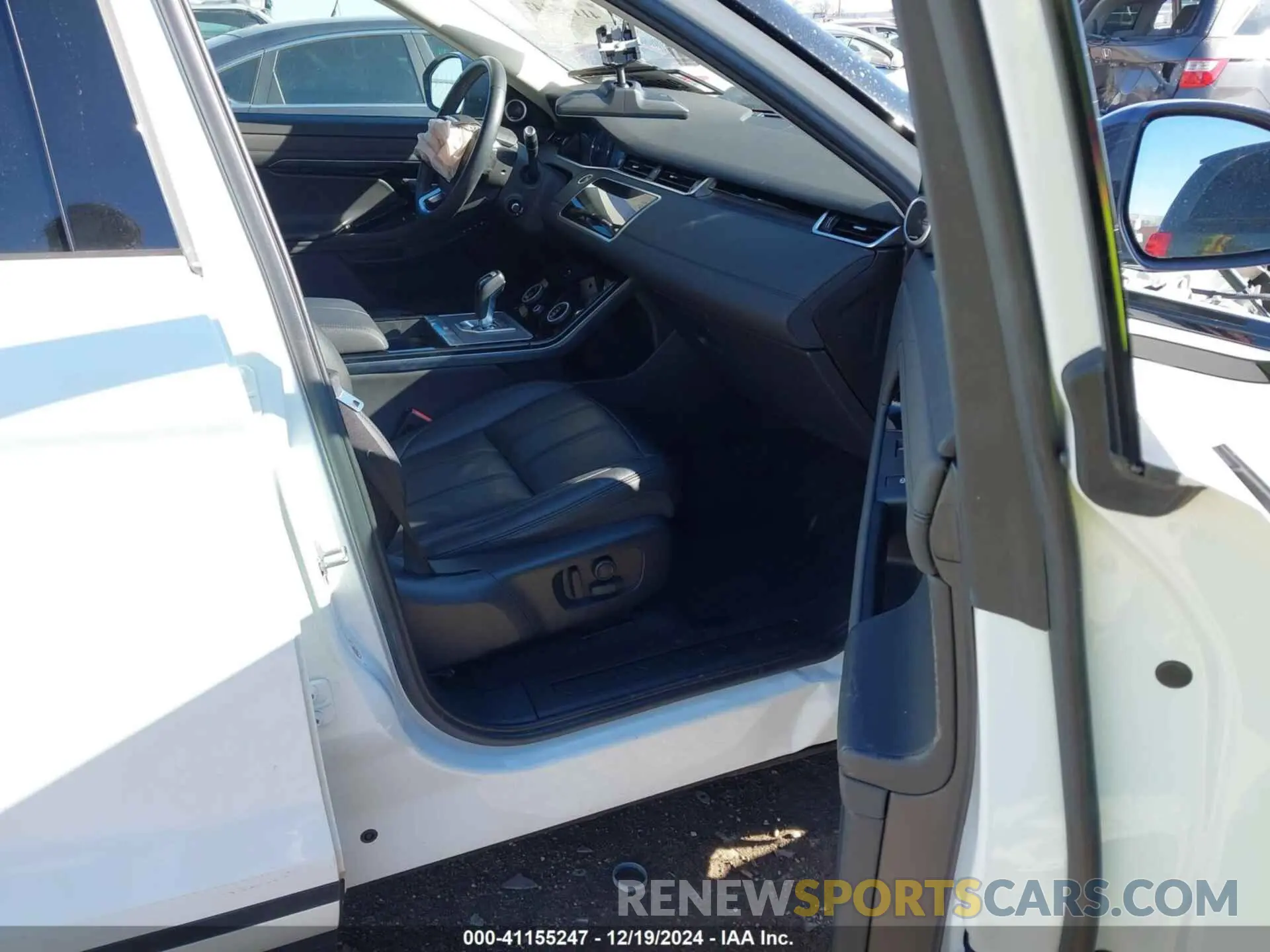 5 Photograph of a damaged car SALZJ2FX9LH030293 LAND ROVER RANGE ROVER EVOQUE 2020