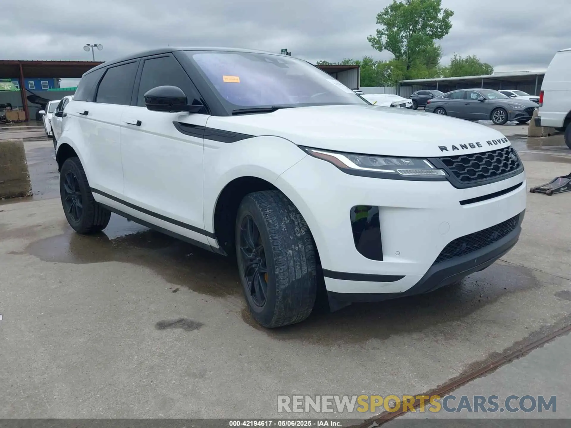 1 Фотография поврежденного автомобиля SALZJ2FX9LH084600 LAND ROVER RANGE ROVER EVOQUE 2020