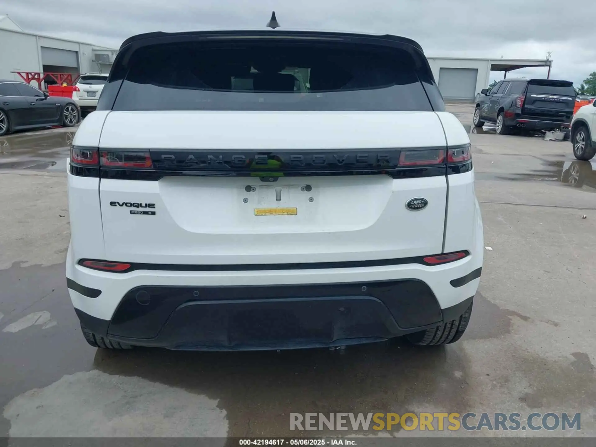 17 Фотография поврежденного автомобиля SALZJ2FX9LH084600 LAND ROVER RANGE ROVER EVOQUE 2020