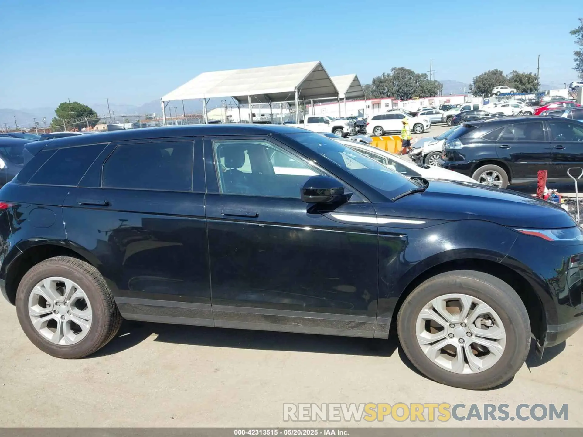13 Photograph of a damaged car SALZJ2FXXLH107737 LAND ROVER RANGE ROVER EVOQUE 2020