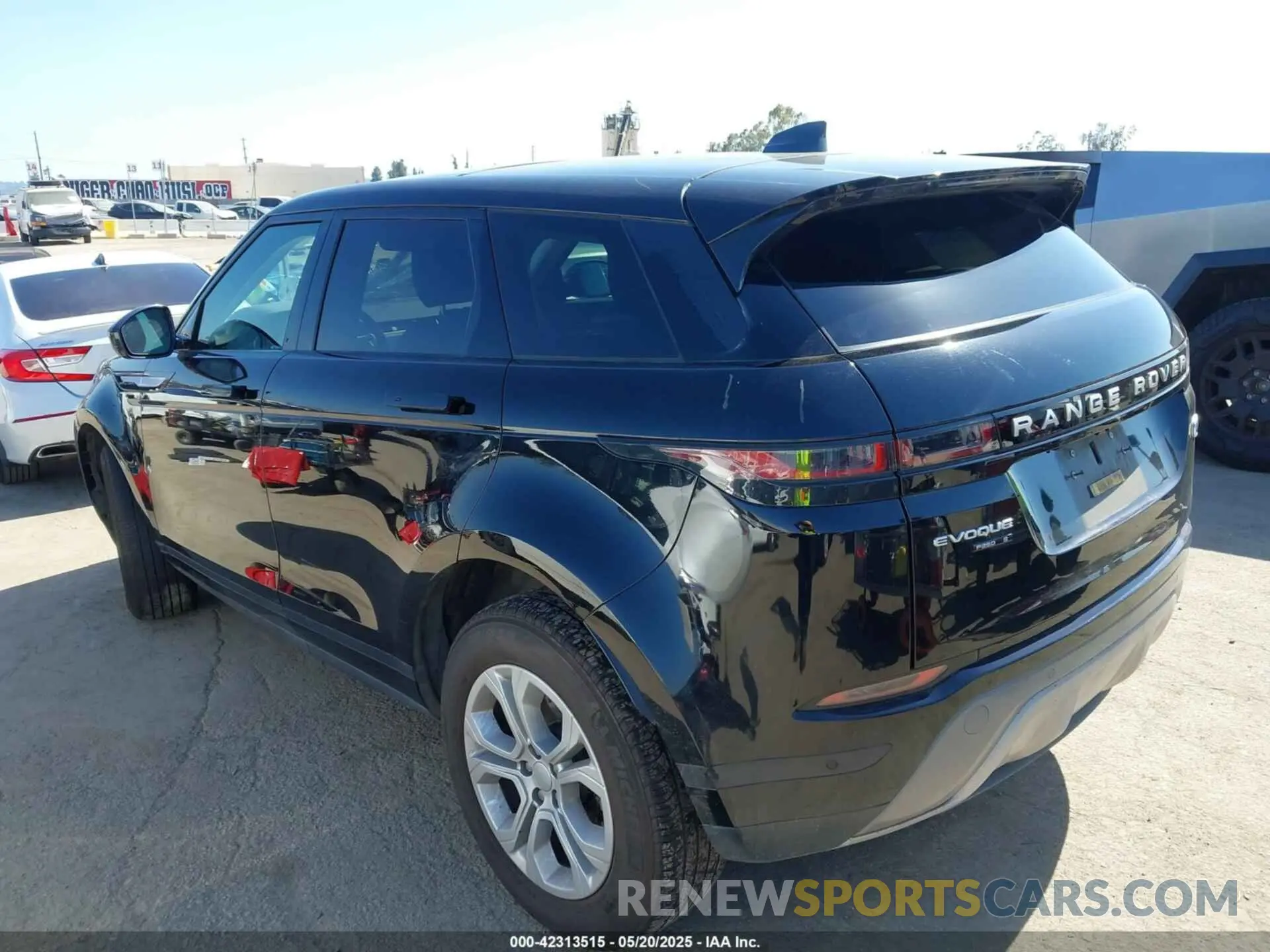 3 Photograph of a damaged car SALZJ2FXXLH107737 LAND ROVER RANGE ROVER EVOQUE 2020