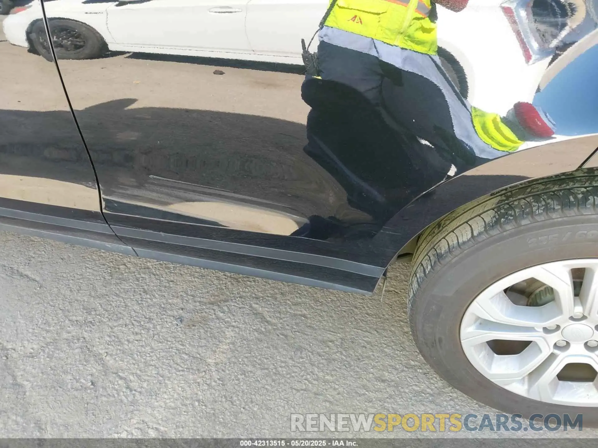 6 Photograph of a damaged car SALZJ2FXXLH107737 LAND ROVER RANGE ROVER EVOQUE 2020