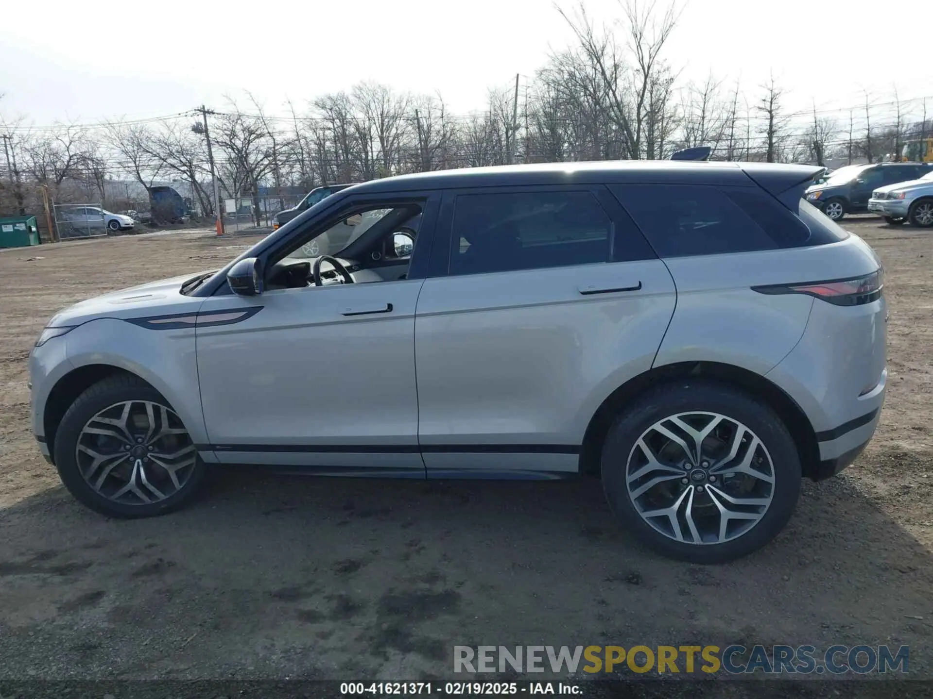 13 Photograph of a damaged car SALZL2FX8LH028139 LAND ROVER RANGE ROVER EVOQUE 2020