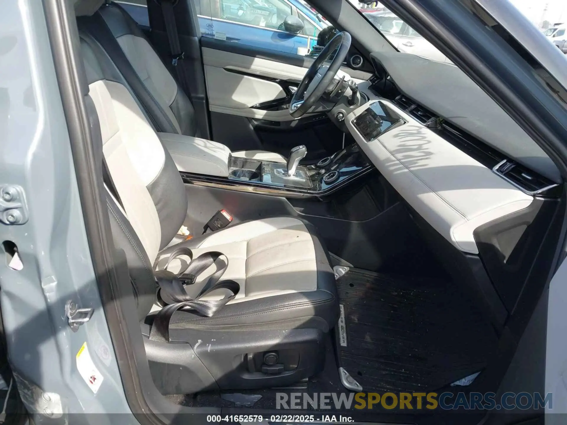 5 Photograph of a damaged car SALZL2FXXLH050238 LAND ROVER RANGE ROVER EVOQUE 2020