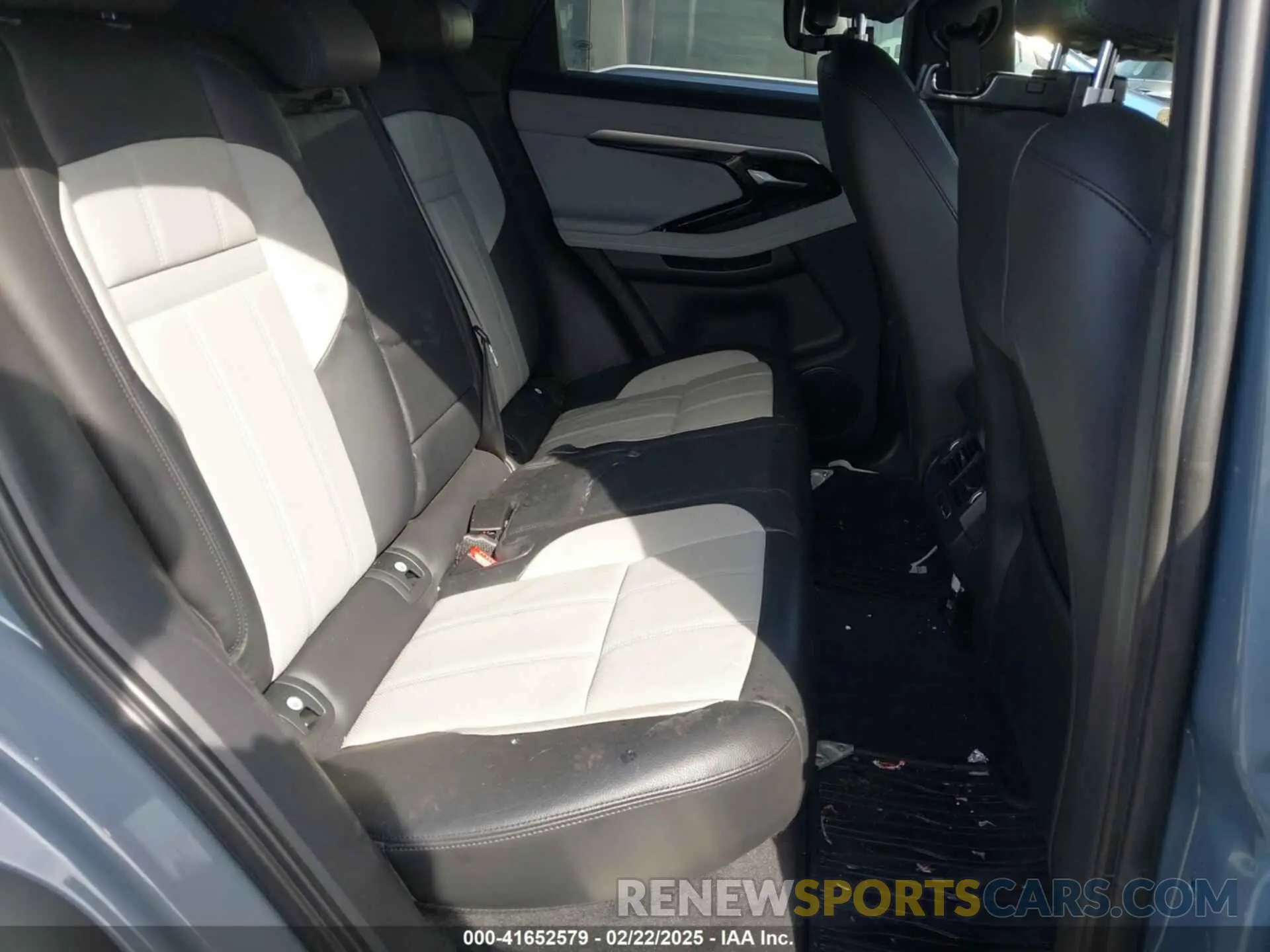 8 Photograph of a damaged car SALZL2FXXLH050238 LAND ROVER RANGE ROVER EVOQUE 2020