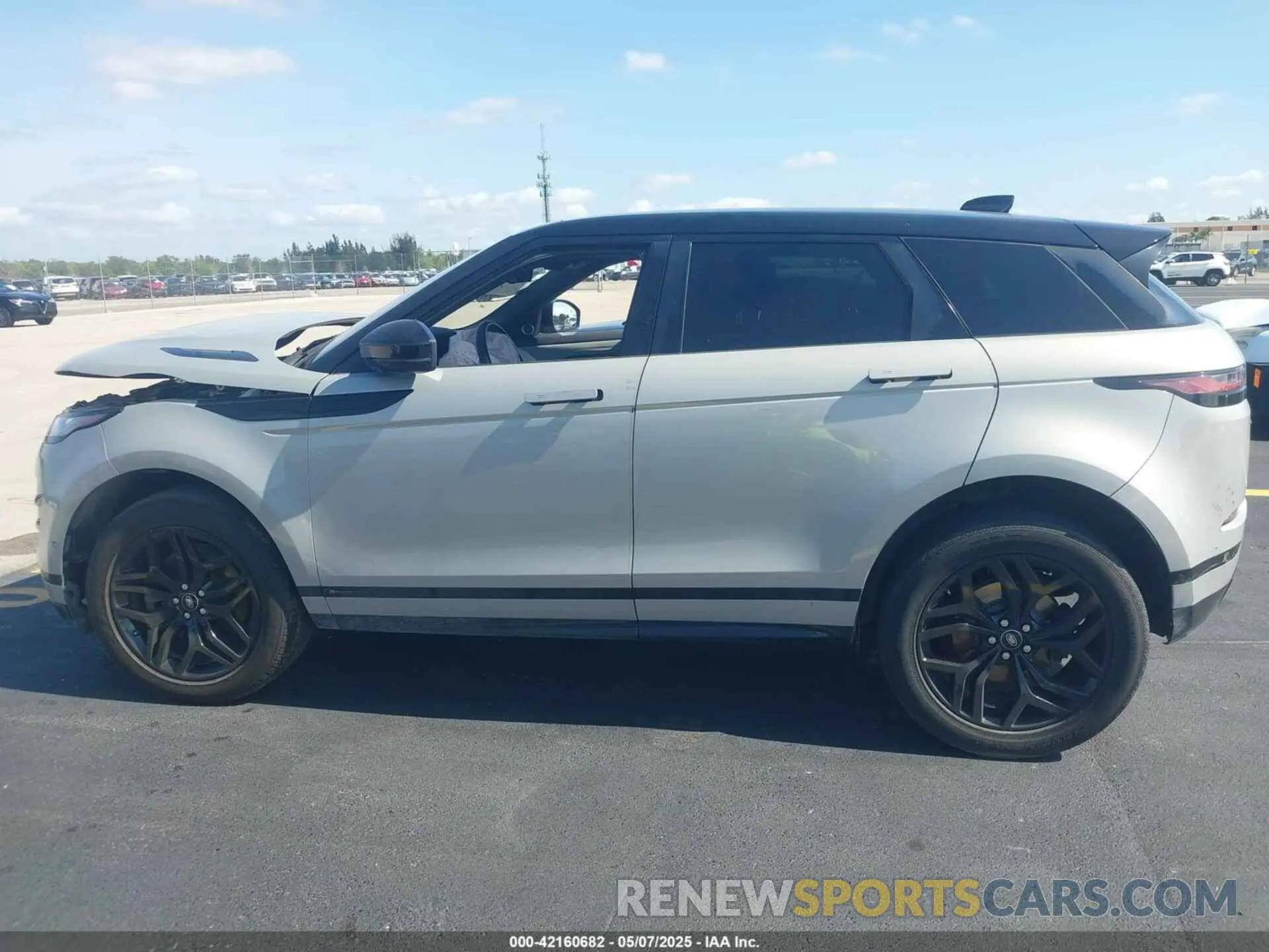 13 Photograph of a damaged car SALZL2GX2LH021721 LAND ROVER RANGE ROVER EVOQUE 2020
