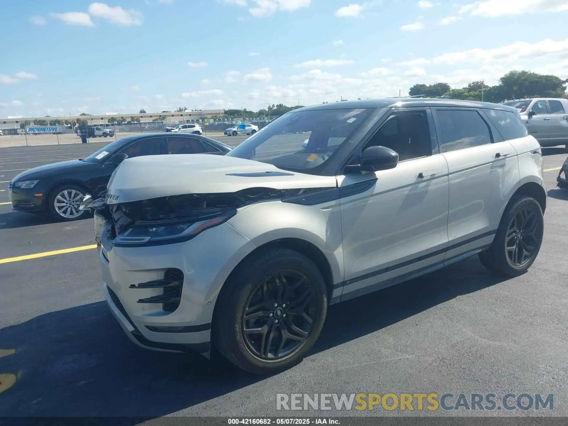 2 Photograph of a damaged car SALZL2GX2LH021721 LAND ROVER RANGE ROVER EVOQUE 2020