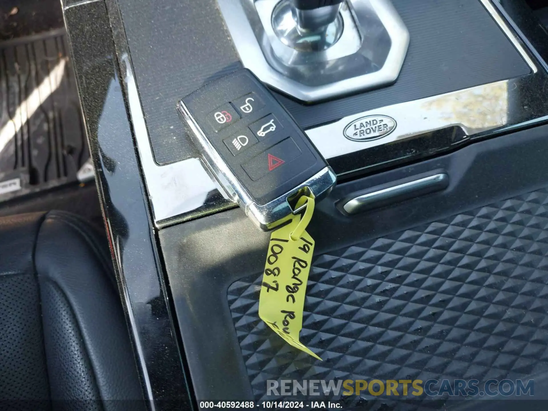11 Photograph of a damaged car SALZL2GX7LH042998 LAND ROVER RANGE ROVER EVOQUE 2020