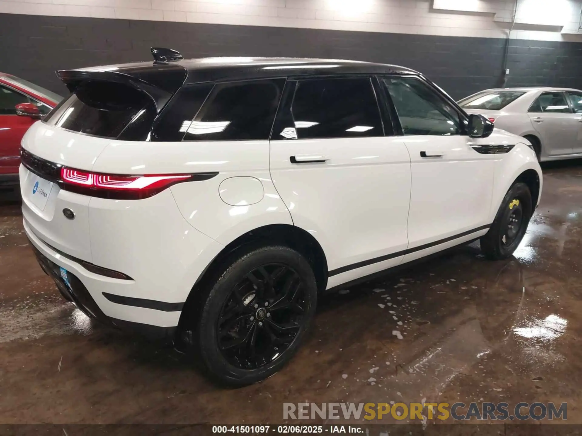 4 Photograph of a damaged car SALZP2FX2LH047127 LAND ROVER RANGE ROVER EVOQUE 2020