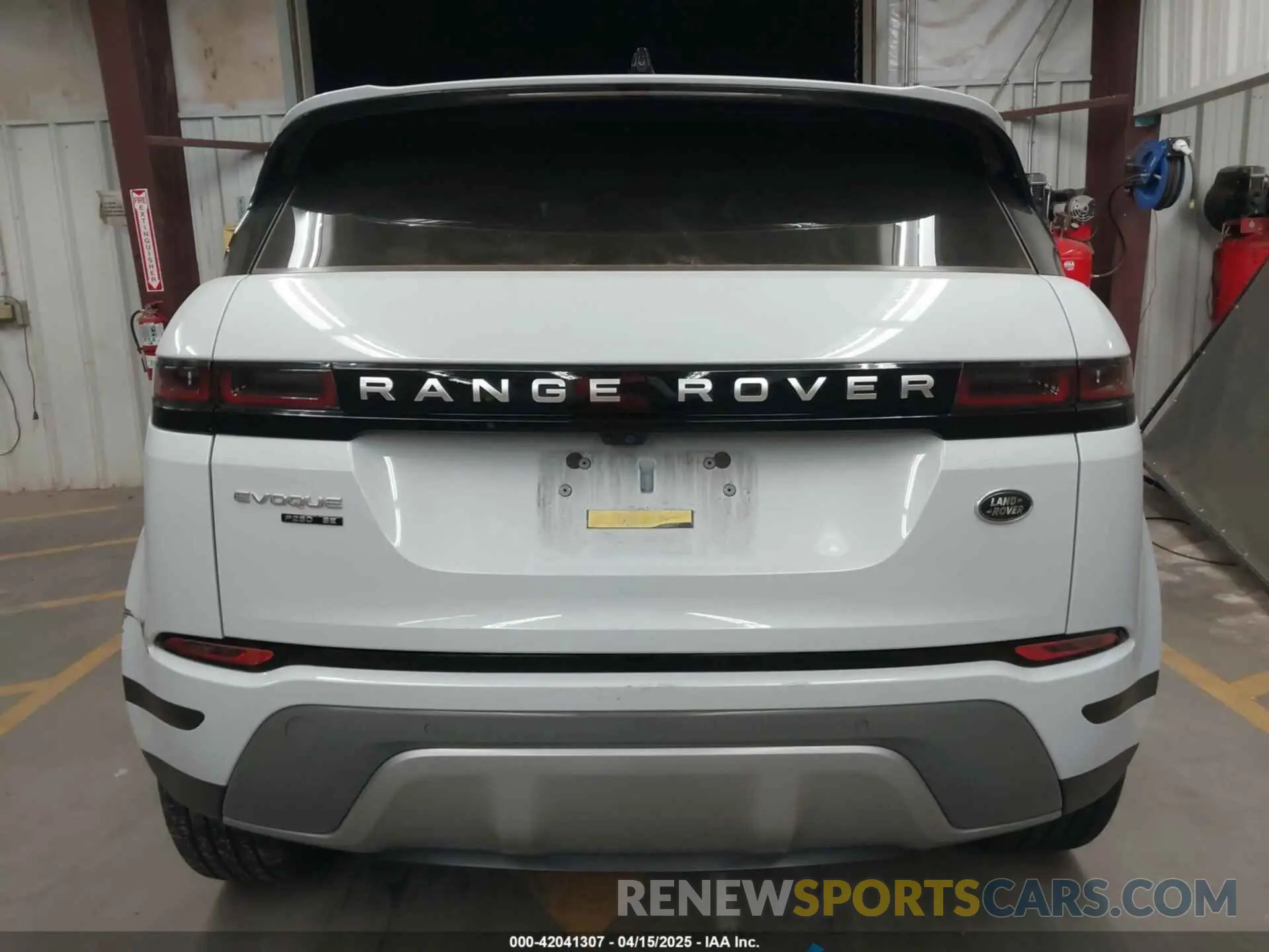 17 Фотография поврежденного автомобиля SALZP2FX6LH070149 LAND ROVER RANGE ROVER EVOQUE 2020