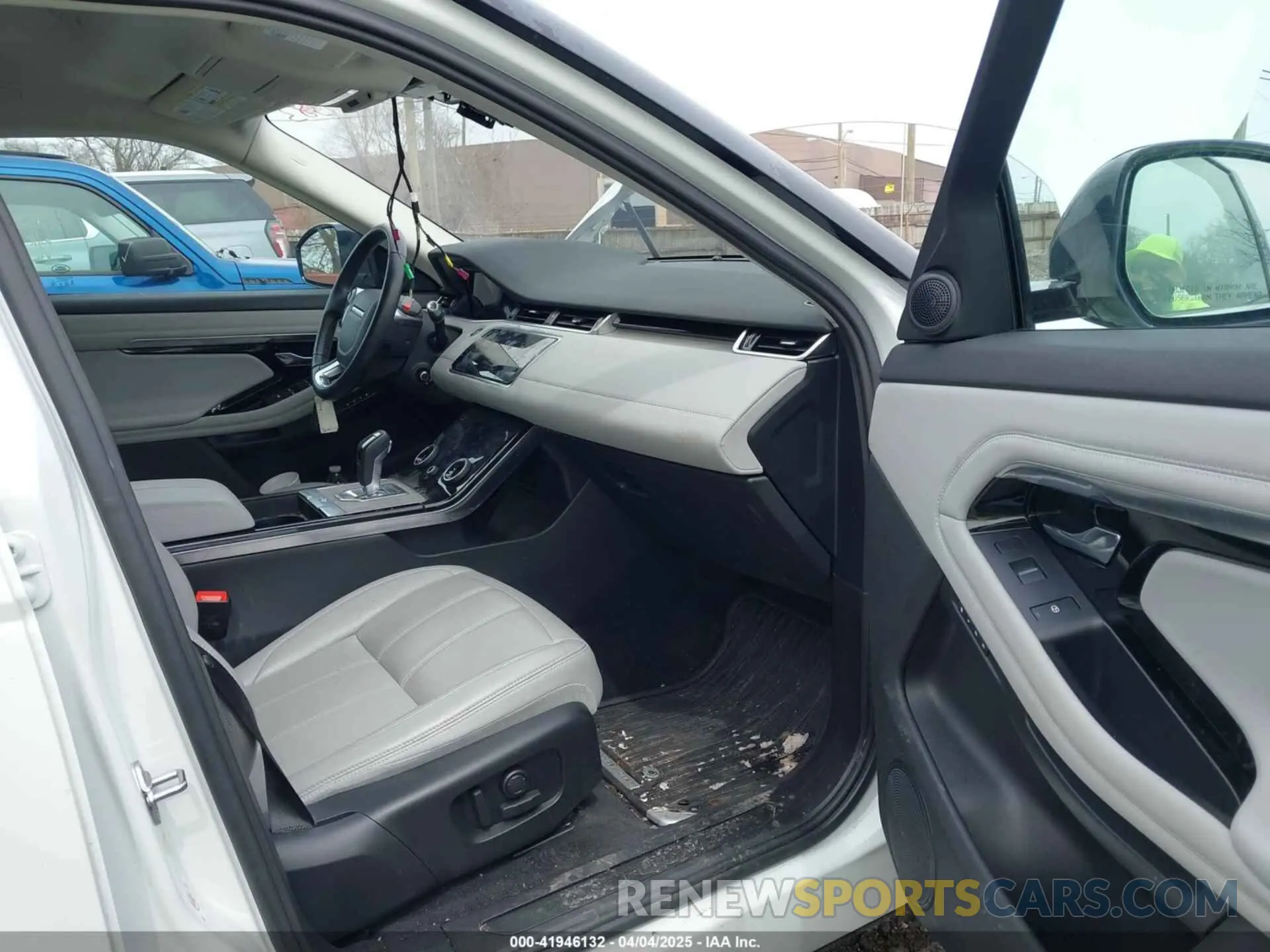 5 Photograph of a damaged car SALZP2FX7LH121383 LAND ROVER RANGE ROVER EVOQUE 2020
