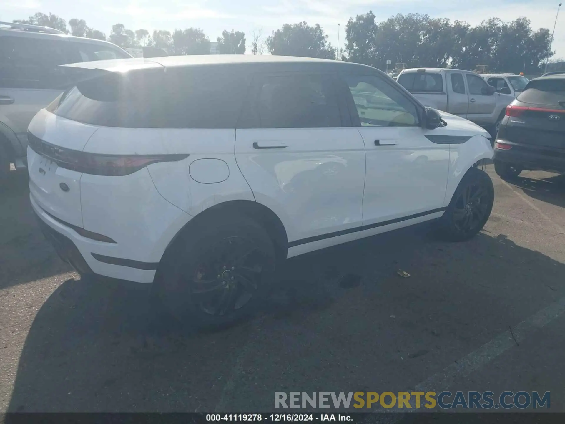 4 Фотография поврежденного автомобиля SALZJ2FX3MH131752 LAND ROVER RANGE ROVER EVOQUE 2021