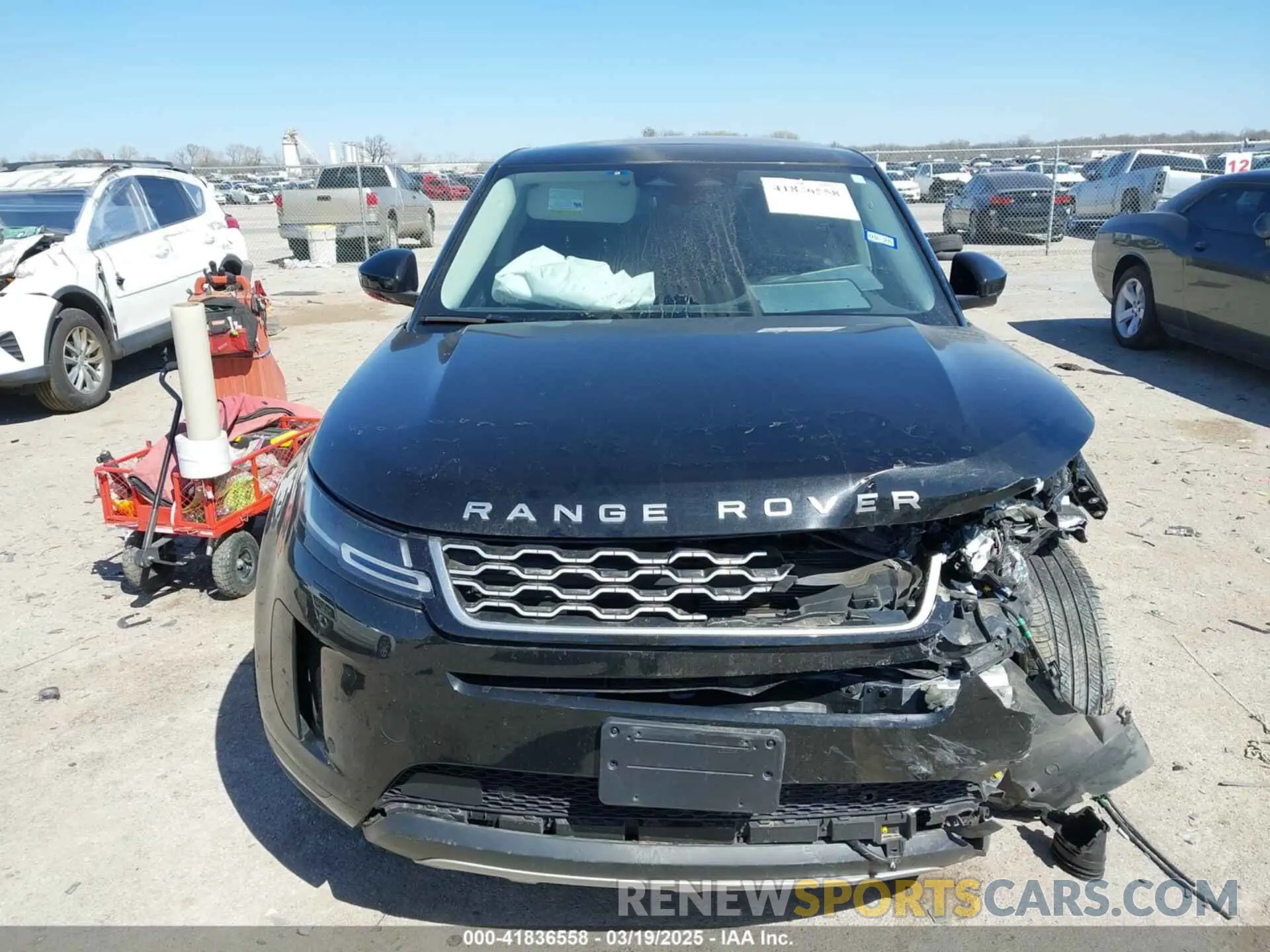 11 Photograph of a damaged car SALZJ2FX1NH176951 LAND ROVER RANGE ROVER EVOQUE 2022