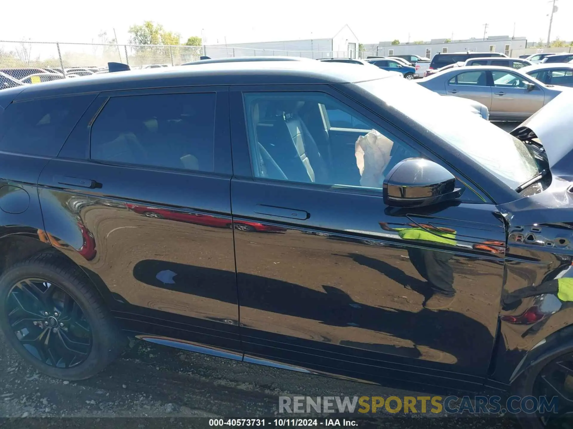 13 Photograph of a damaged car SALZL2FX5NH172251 LAND ROVER RANGE ROVER EVOQUE 2022