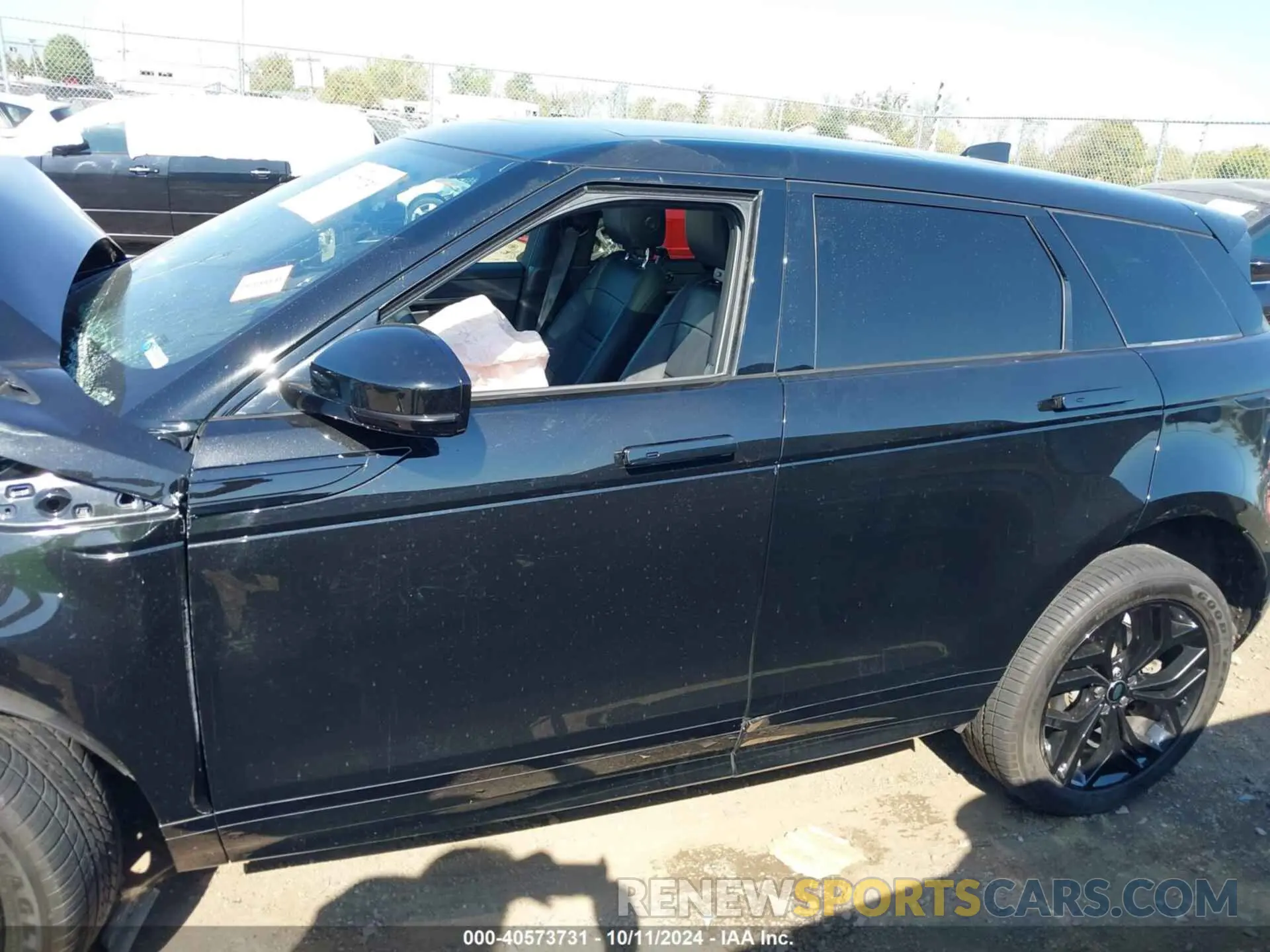 14 Photograph of a damaged car SALZL2FX5NH172251 LAND ROVER RANGE ROVER EVOQUE 2022