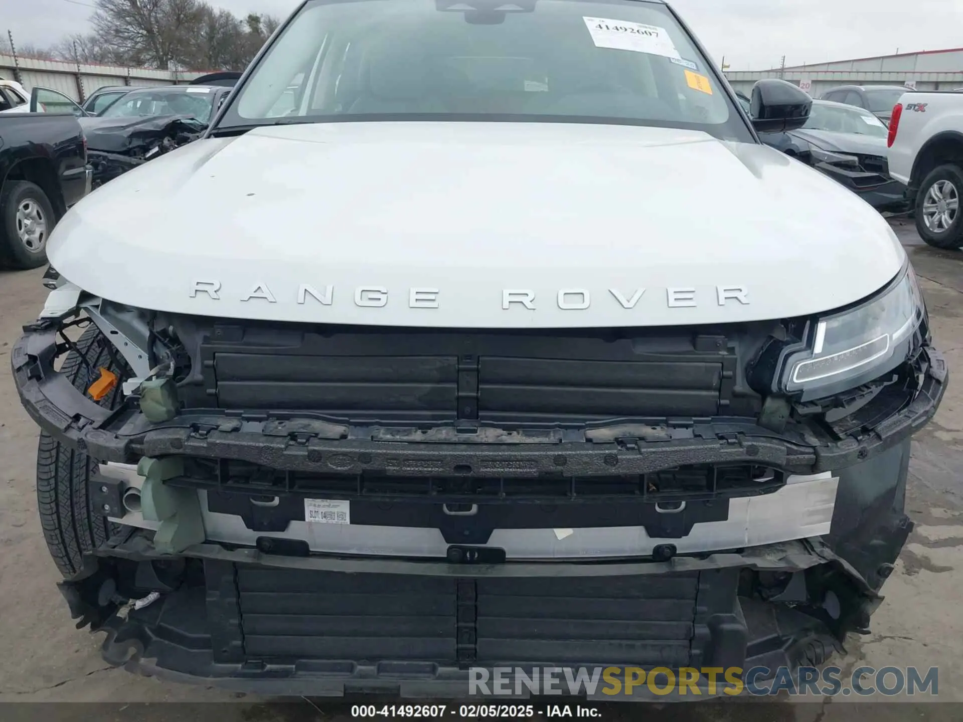 13 Фотография поврежденного автомобиля SALZJ2FX1PH206131 LAND ROVER RANGE ROVER EVOQUE 2023
