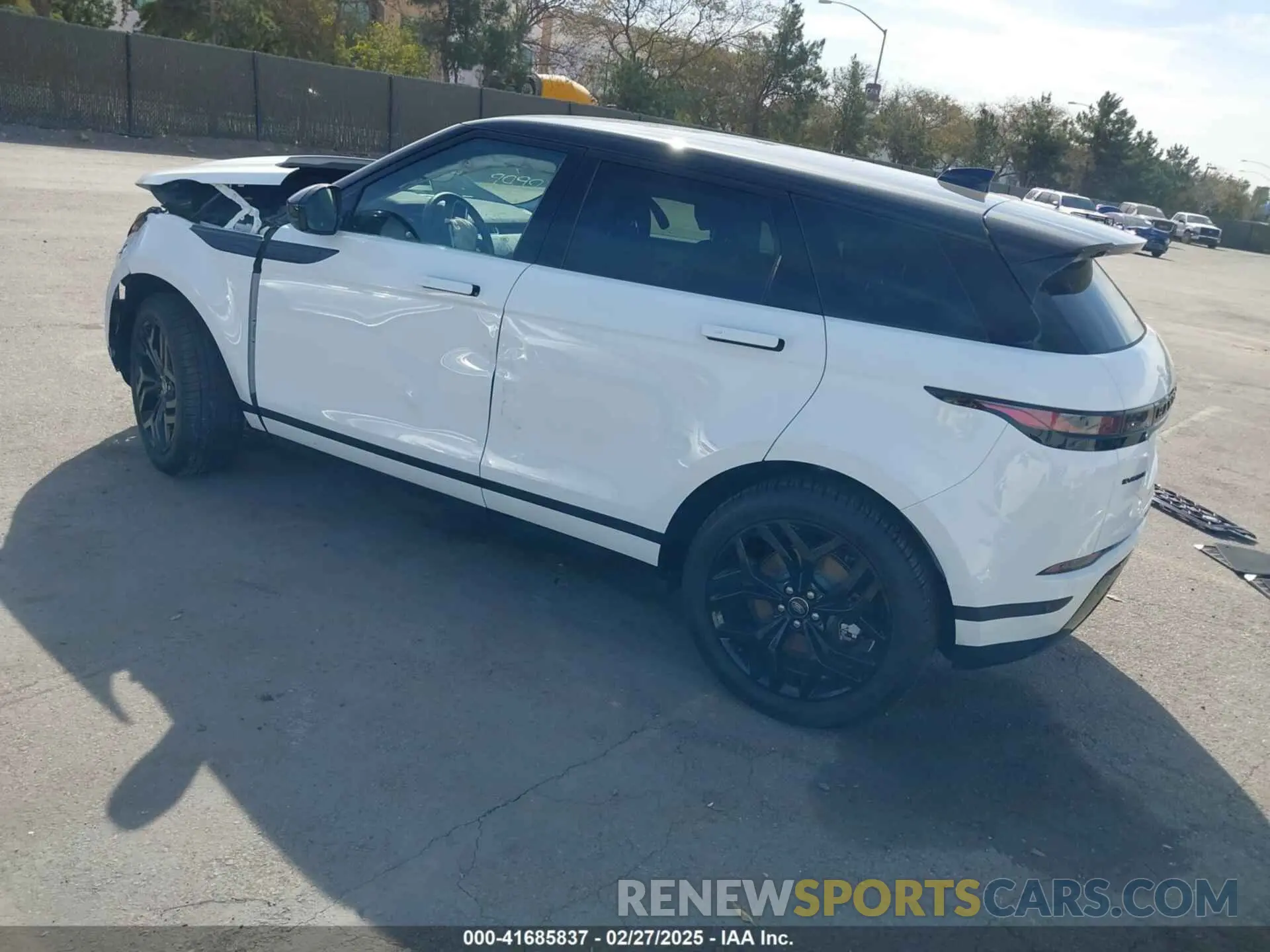 3 Photograph of a damaged car SALZP2FX5PH225960 LAND ROVER RANGE ROVER EVOQUE 2023