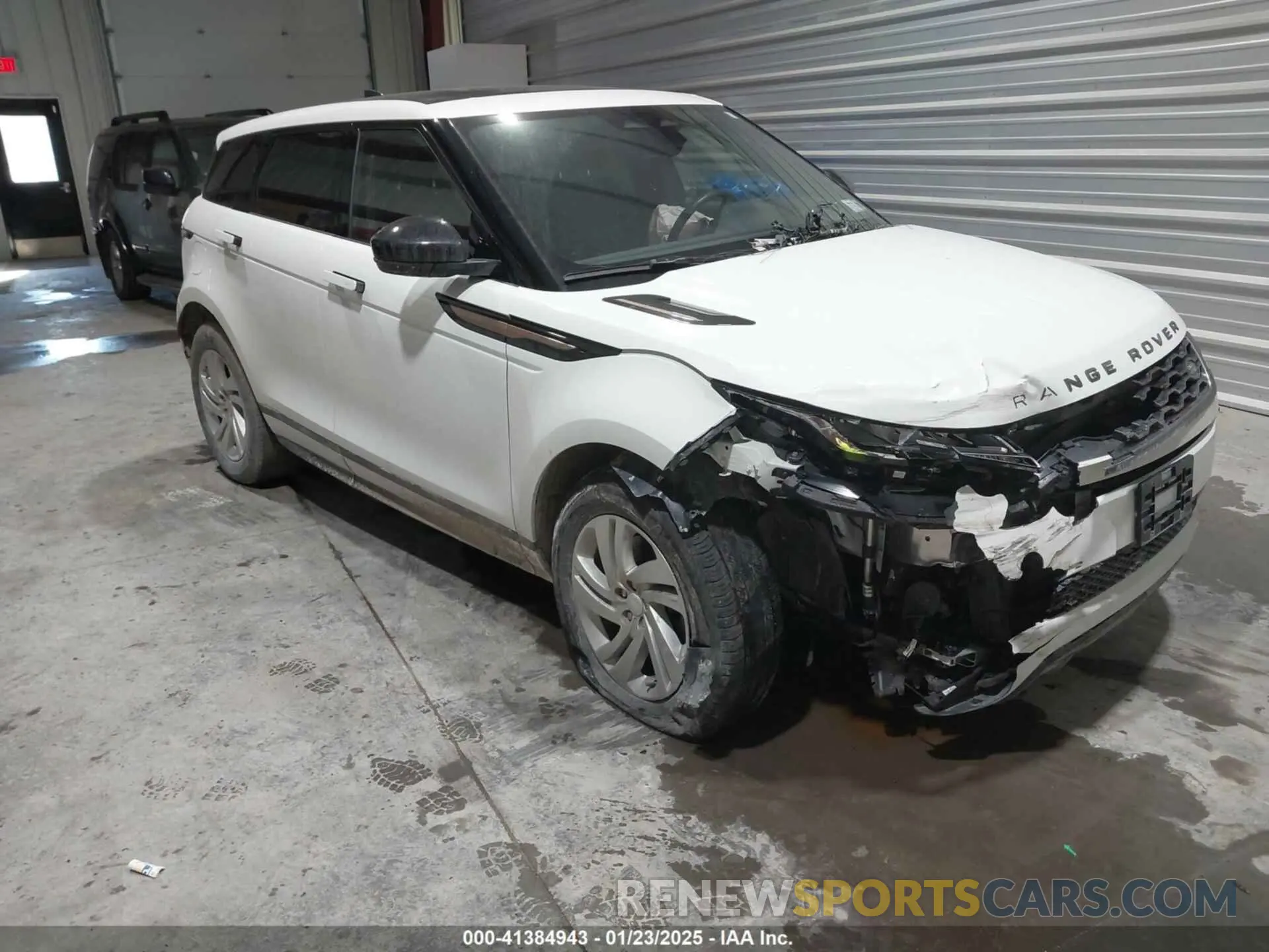 1 Фотография поврежденного автомобиля SALZT2FX5PH189568 LAND ROVER RANGE ROVER EVOQUE 2023