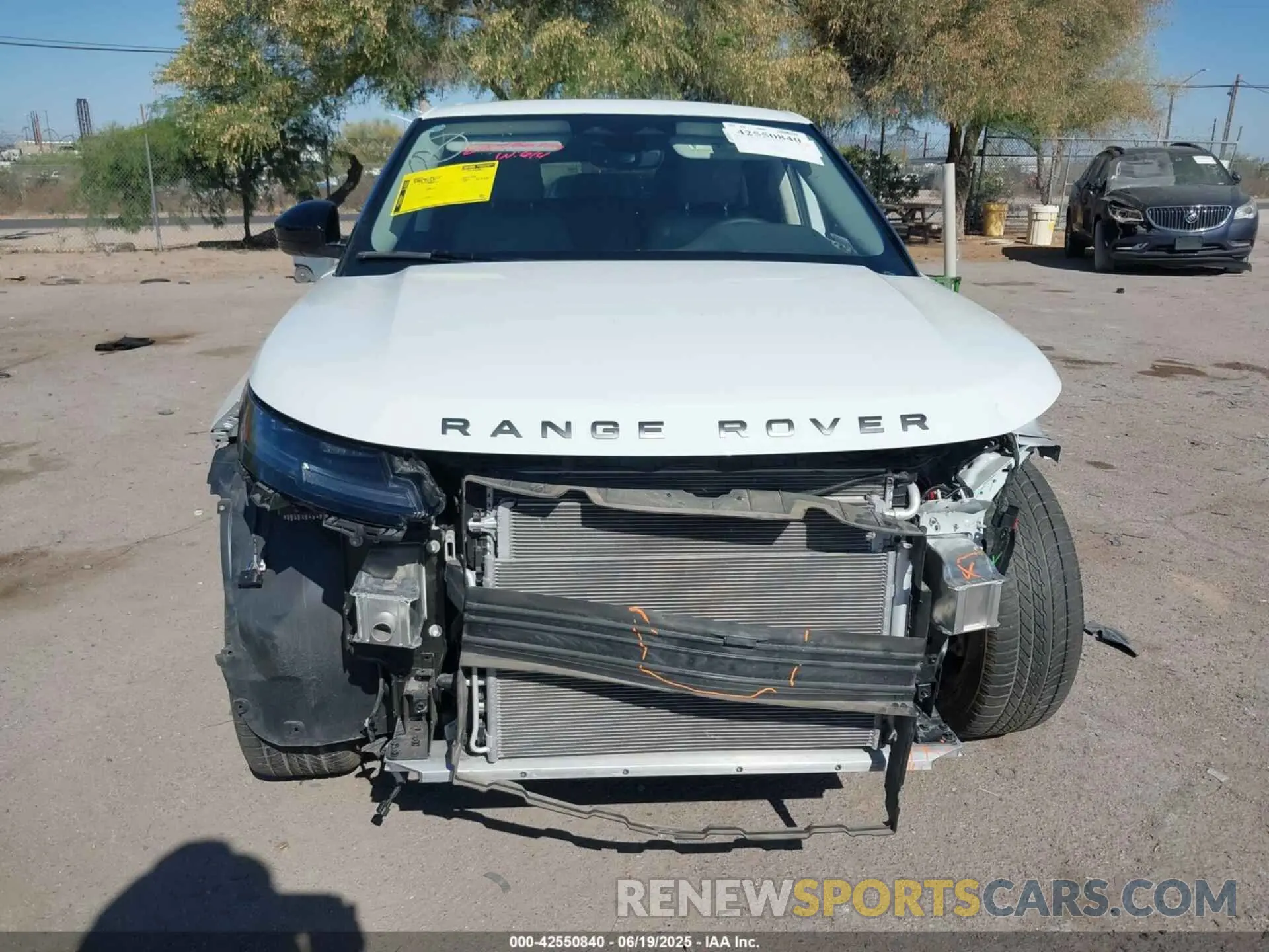 13 Фотография поврежденного автомобиля SALZJ2FX8RH246290 LAND ROVER RANGE ROVER EVOQUE 2024