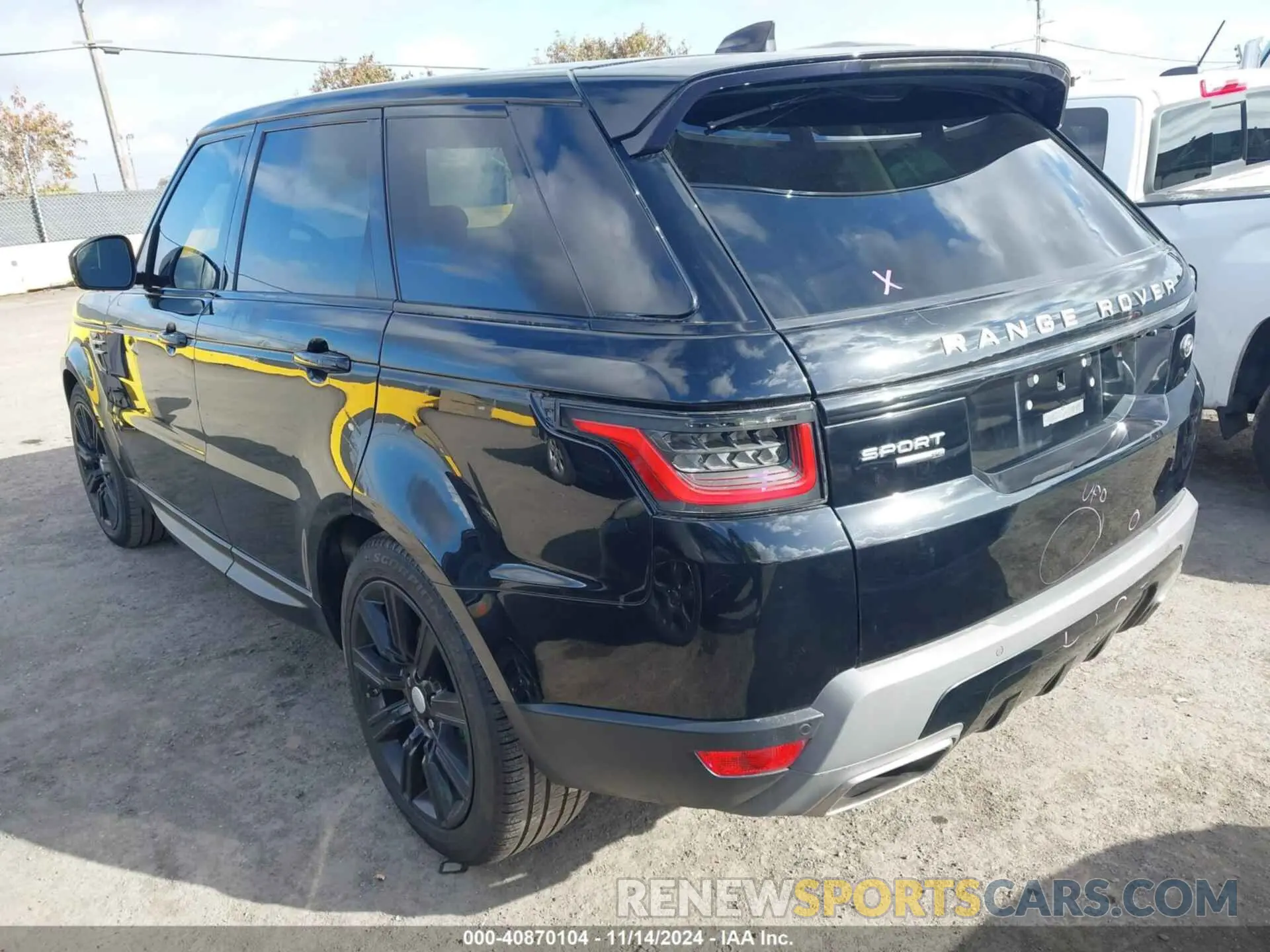 3 Photograph of a damaged car SALWG2RV2KA419246 LAND ROVER RANGE ROVER SPORT 2019