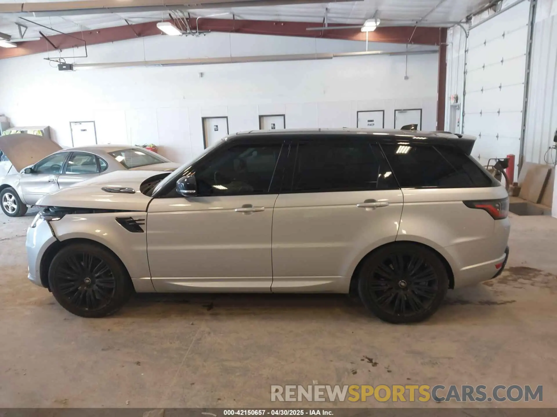 14 Photograph of a damaged car SALWR2RE2KA817194 LAND ROVER RANGE ROVER SPORT 2019
