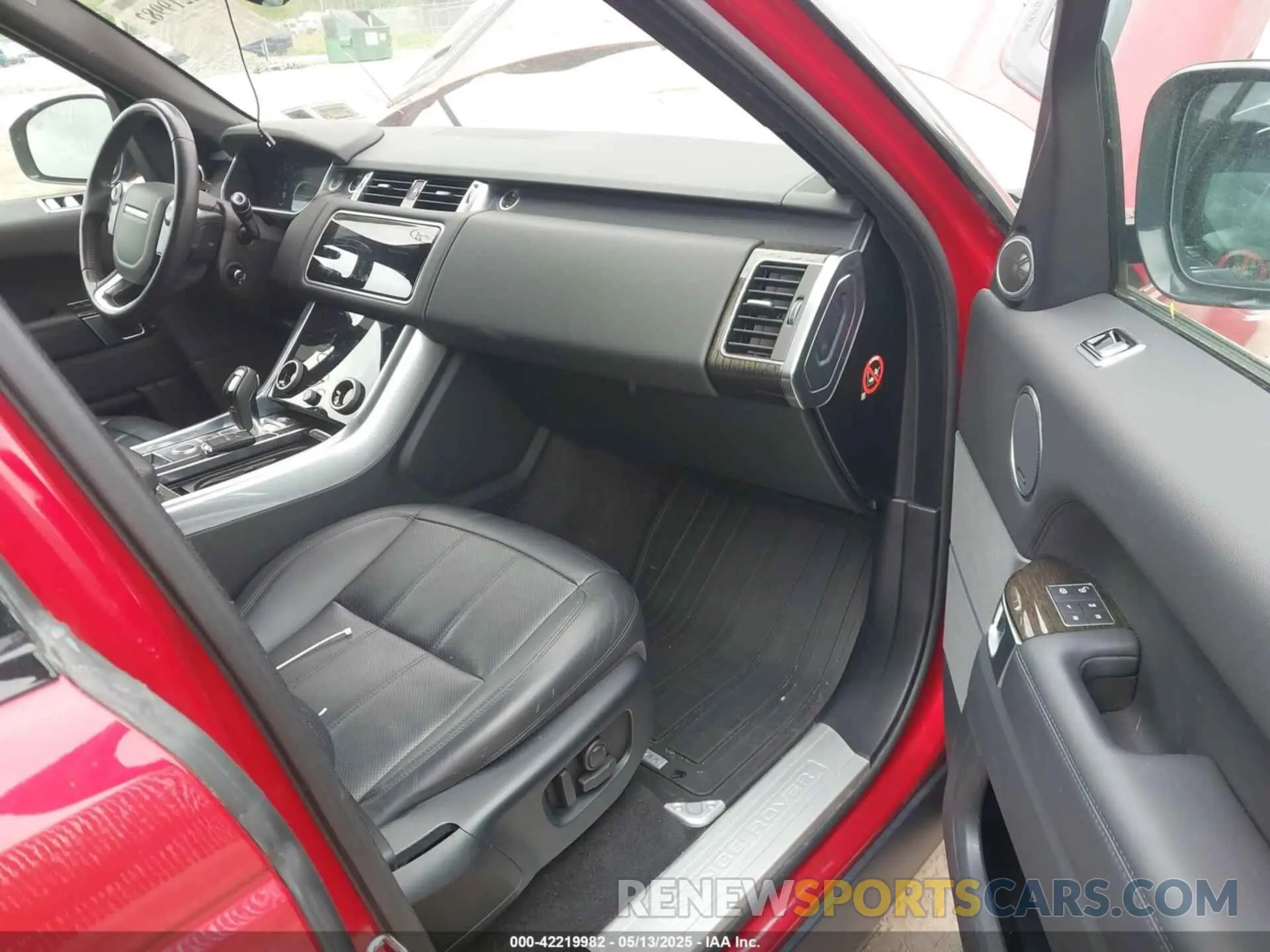 5 Photograph of a damaged car SALWR2RV6KA838307 LAND ROVER RANGE ROVER SPORT 2019