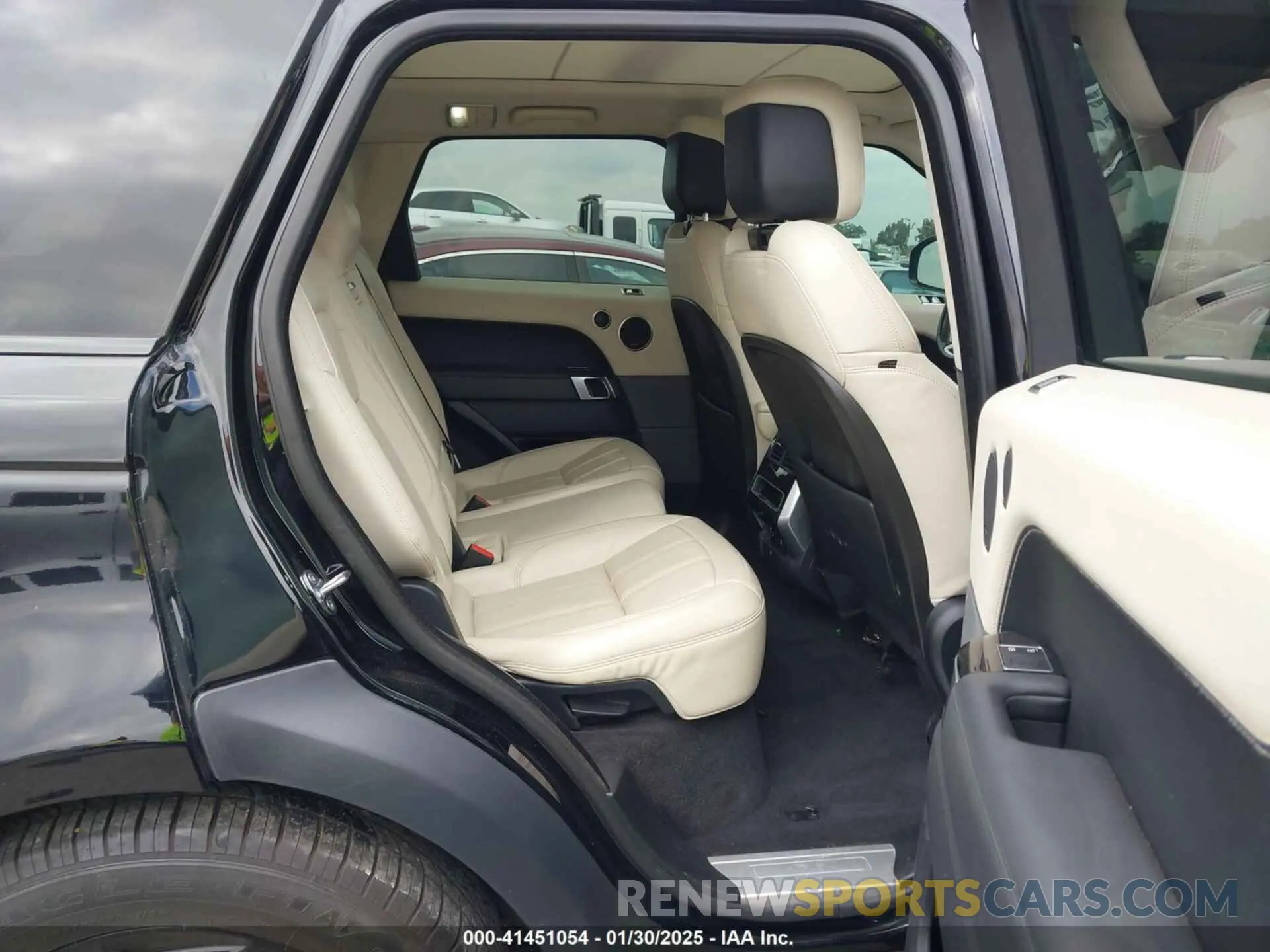 8 Photograph of a damaged car SALWR2RV8KA426342 LAND ROVER RANGE ROVER SPORT 2019