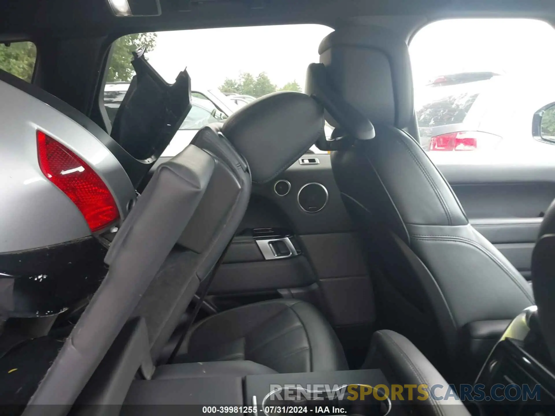 8 Фотография поврежденного автомобиля SALWS2SU0KA873933 LAND ROVER RANGE ROVER SPORT 2019