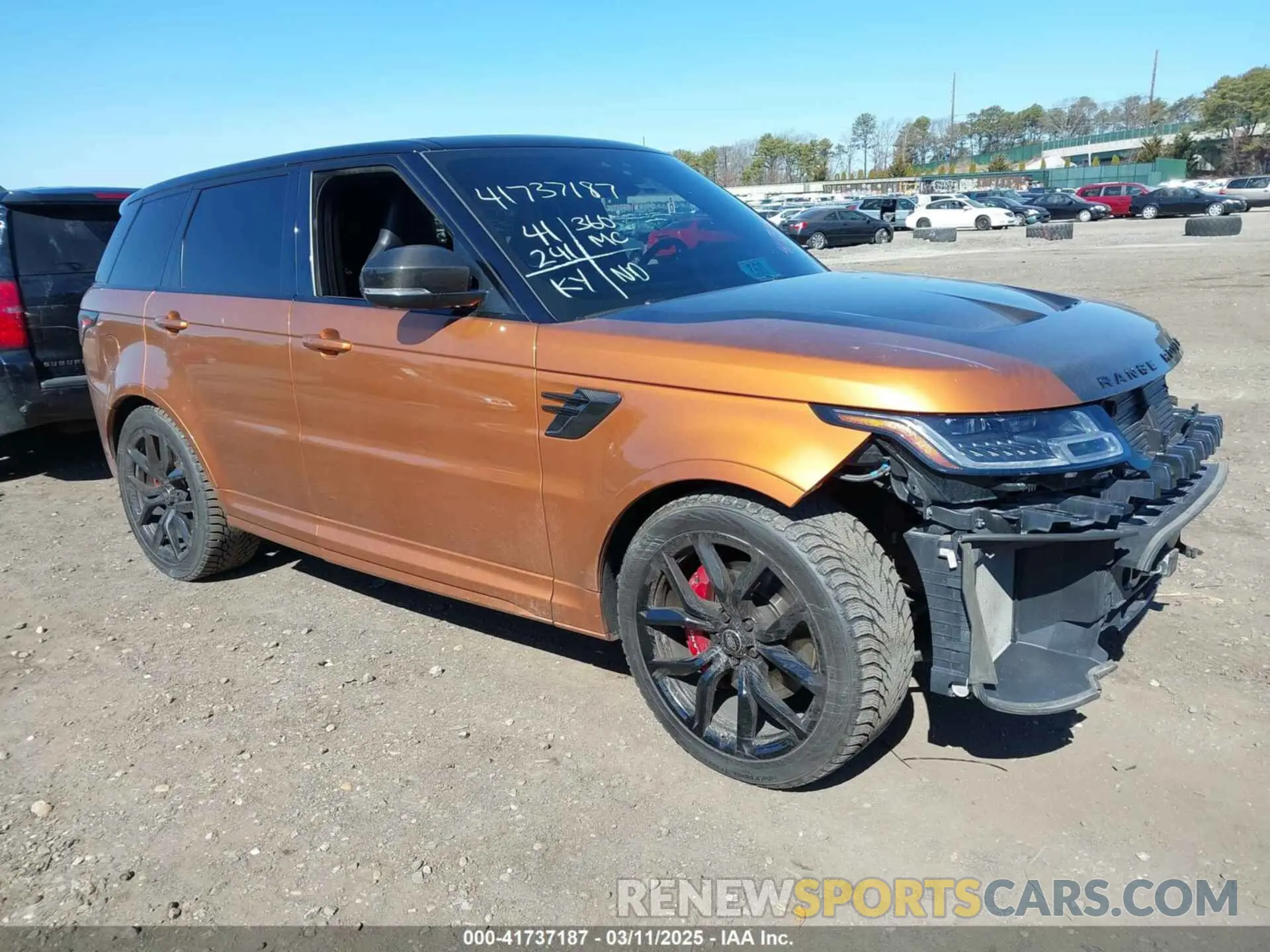 1 Фотография поврежденного автомобиля SALWZ2SE2KA826052 LAND ROVER RANGE ROVER SPORT 2019