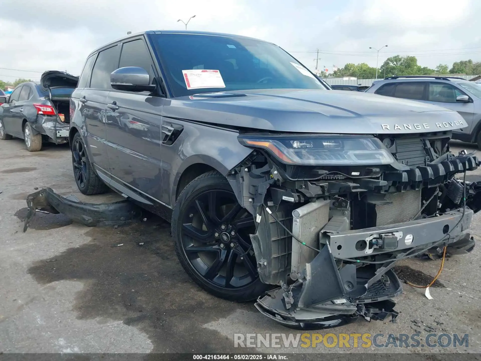 1 Photograph of a damaged car SALWR2RK6LA734004 LAND ROVER RANGE ROVER SPORT 2020