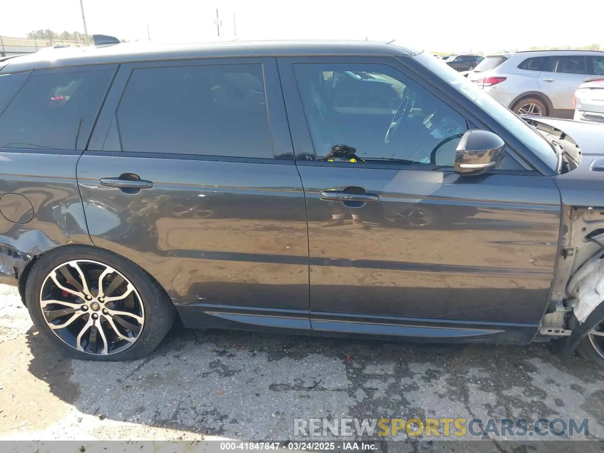 13 Photograph of a damaged car SALWR2SE0LA703156 LAND ROVER RANGE ROVER SPORT 2020