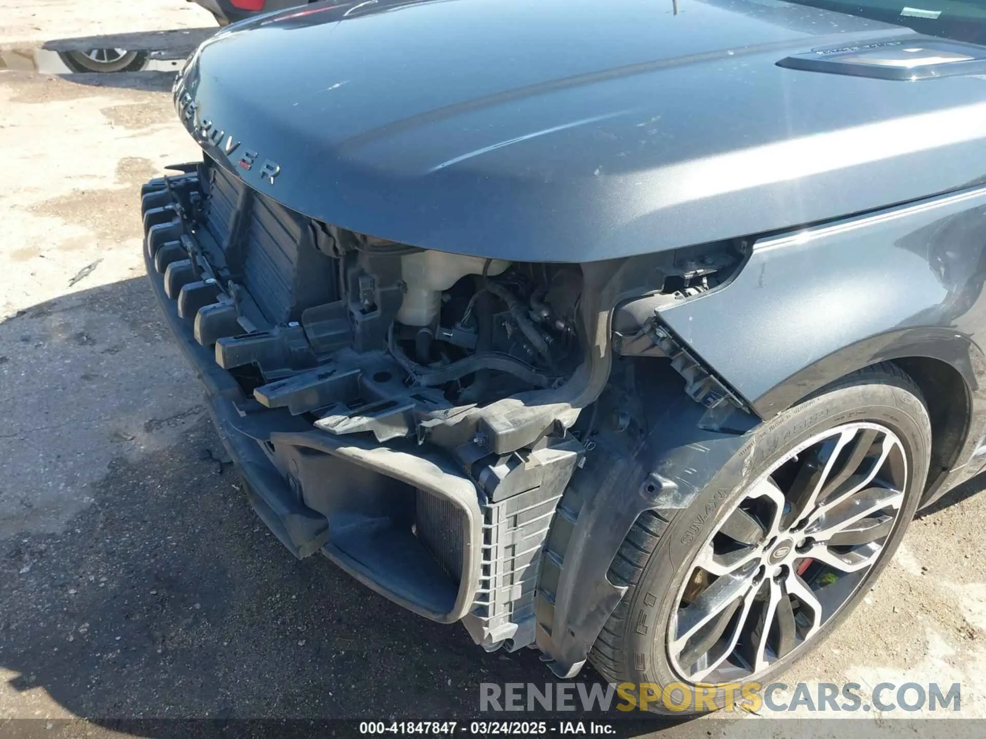 6 Photograph of a damaged car SALWR2SE0LA703156 LAND ROVER RANGE ROVER SPORT 2020