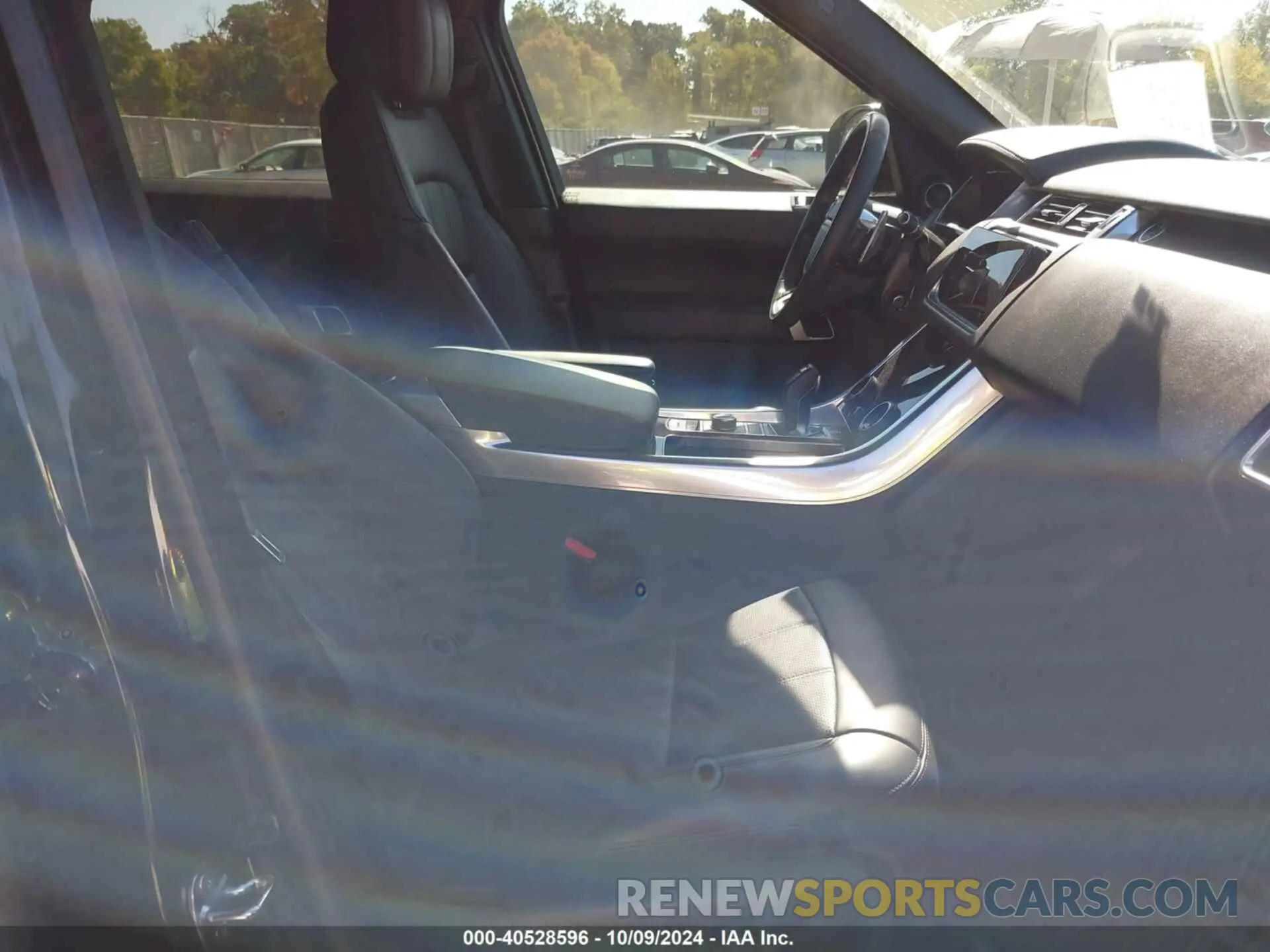 5 Photograph of a damaged car SALWR2SE3LA735728 LAND ROVER RANGE ROVER SPORT 2020
