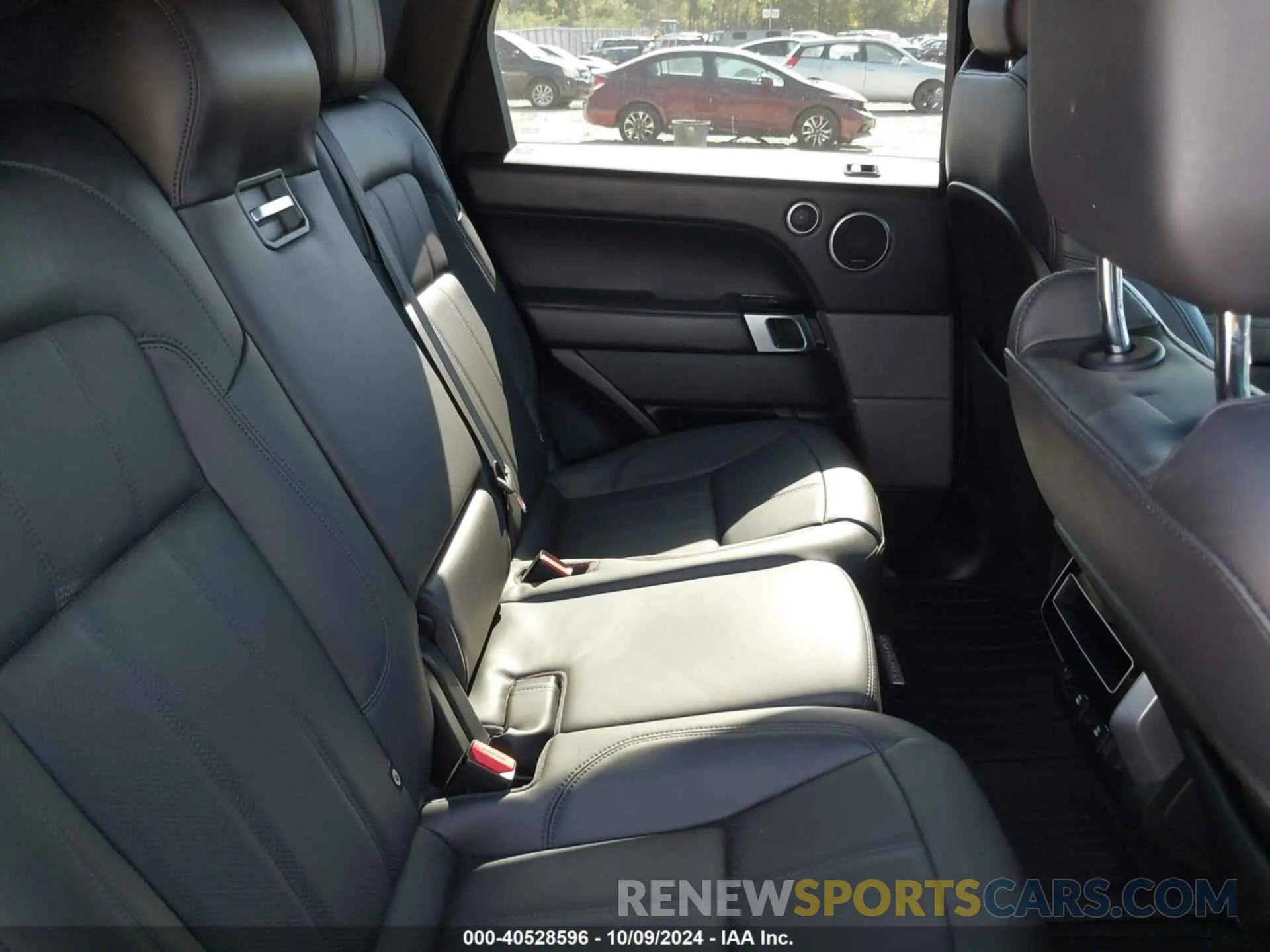 8 Photograph of a damaged car SALWR2SE3LA735728 LAND ROVER RANGE ROVER SPORT 2020