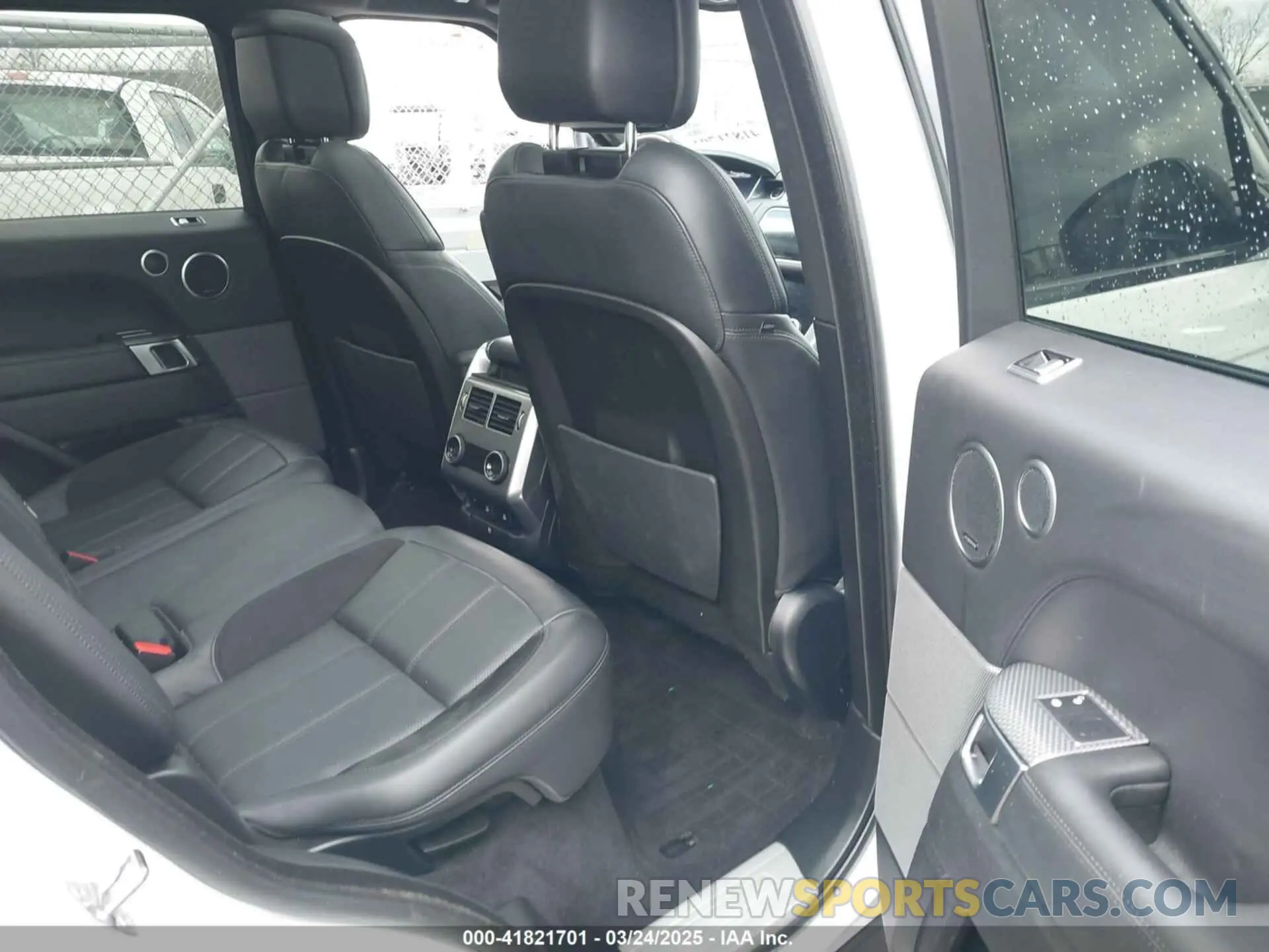 8 Photograph of a damaged car SALWS2RU0LA733551 LAND ROVER RANGE ROVER SPORT 2020