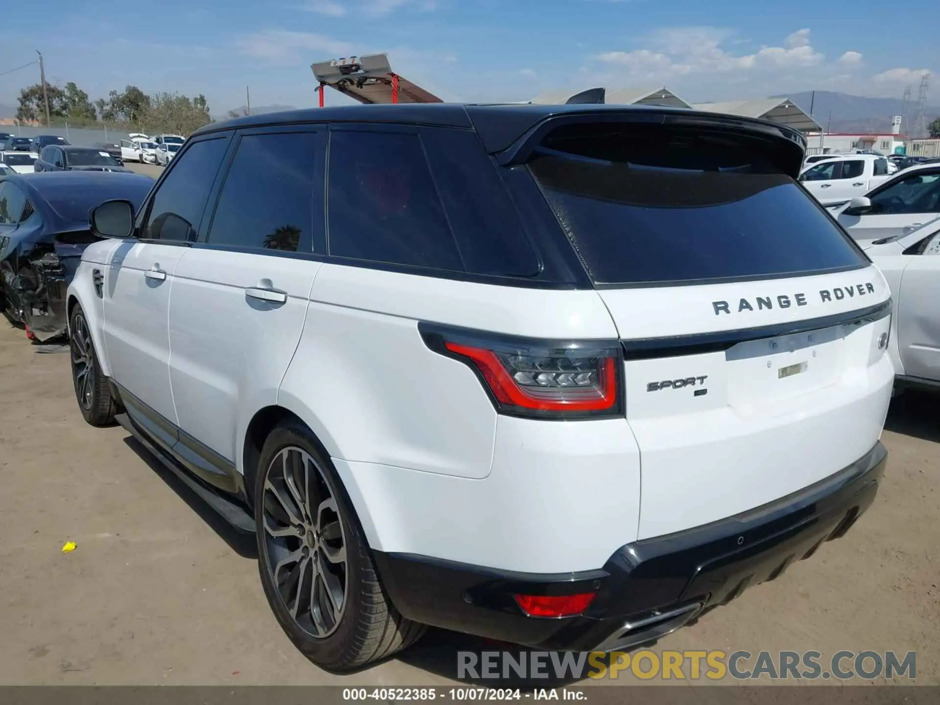 3 Photograph of a damaged car SALWR2SU2MA766896 LAND ROVER RANGE ROVER SPORT 2021