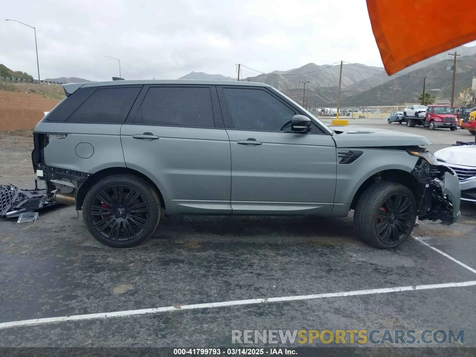 14 Photograph of a damaged car SALWR2SE7NA215082 LAND ROVER RANGE ROVER SPORT 2022