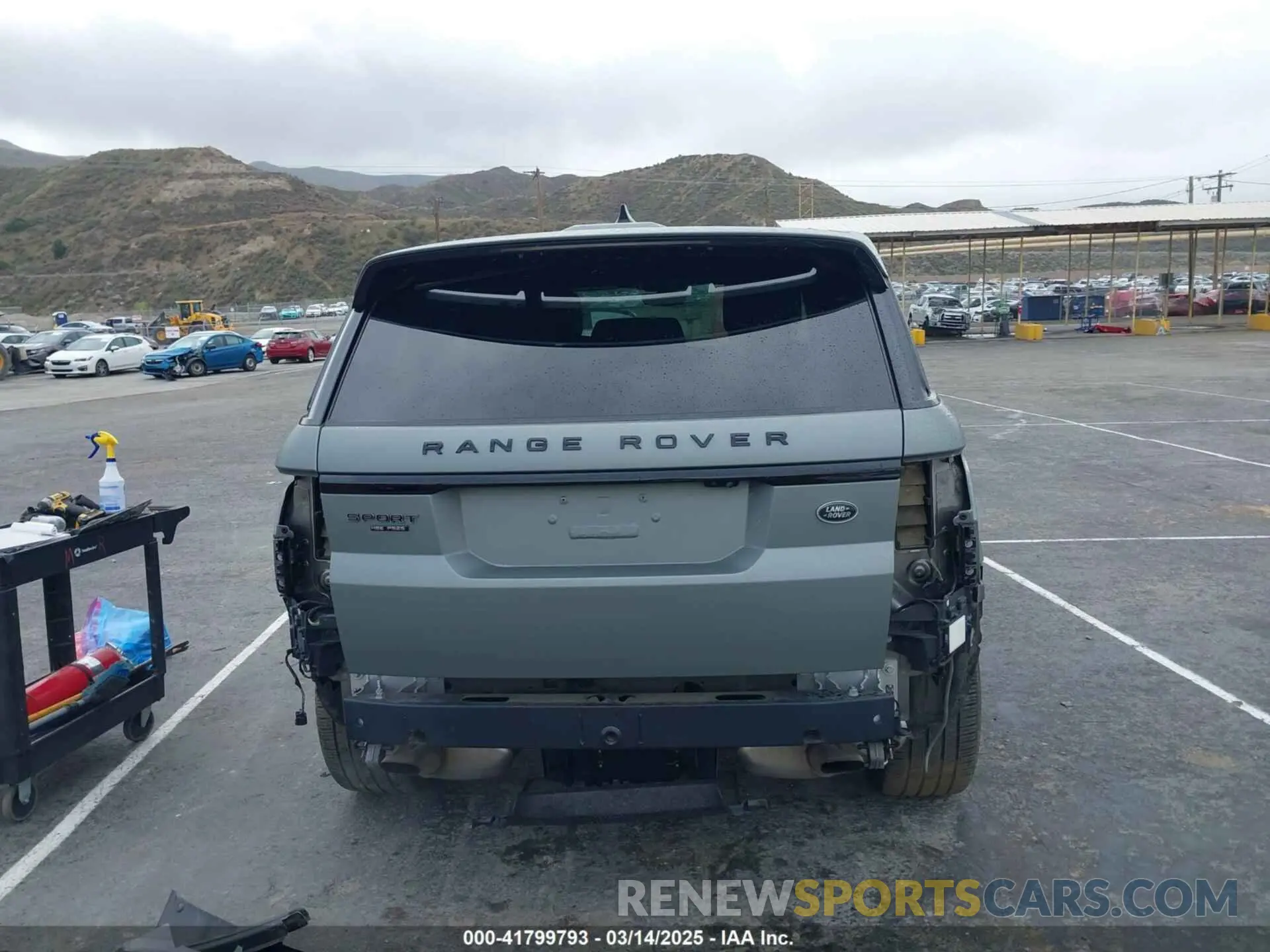 17 Photograph of a damaged car SALWR2SE7NA215082 LAND ROVER RANGE ROVER SPORT 2022