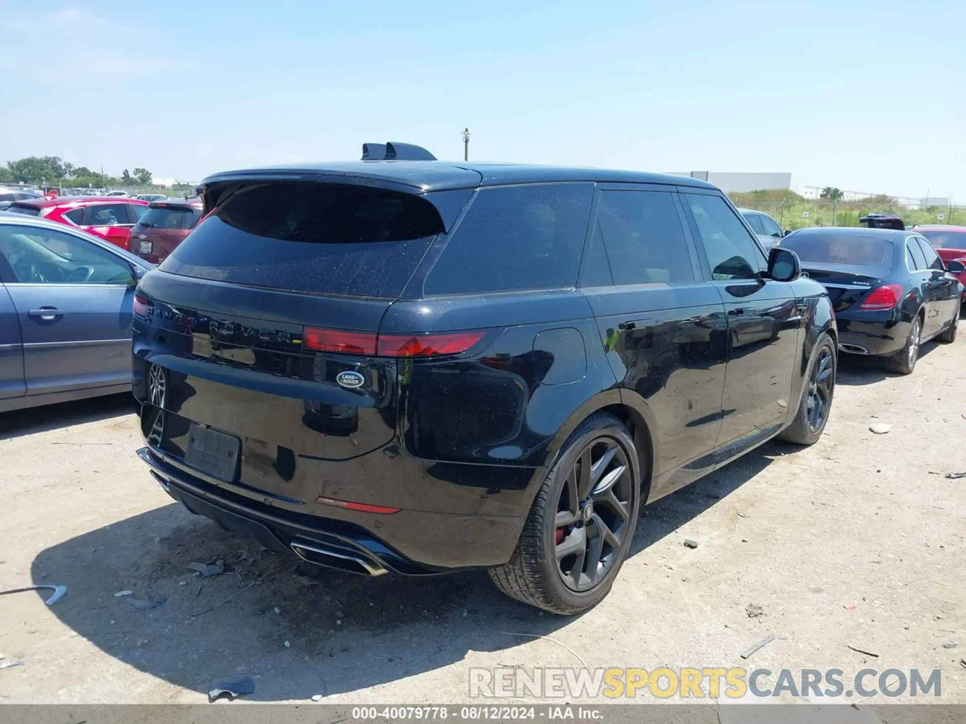 4 Photograph of a damaged car SAL1L9FU0PA111784 LAND ROVER RANGE ROVER SPORT 2023